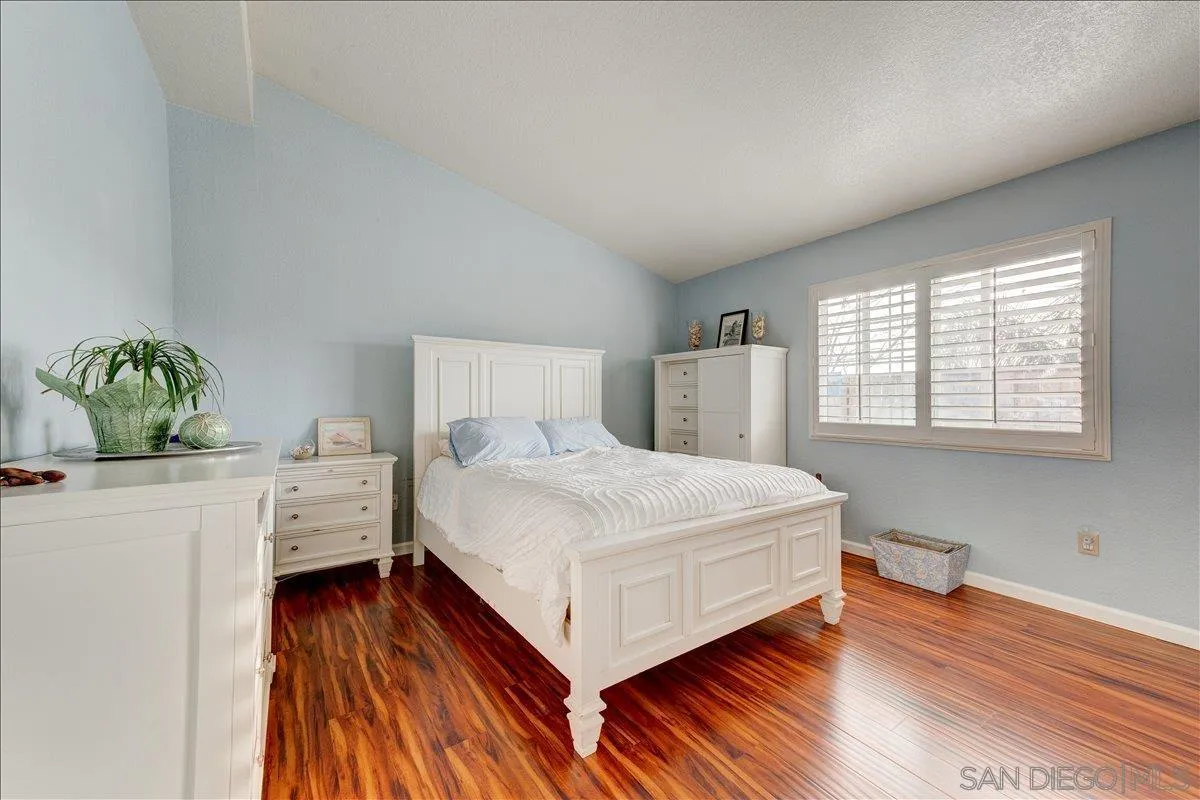 https://cdn.realtyfeed.com/cdn/127/260002254/f1c90353e4389b925a1723efb78fe6c7.webp