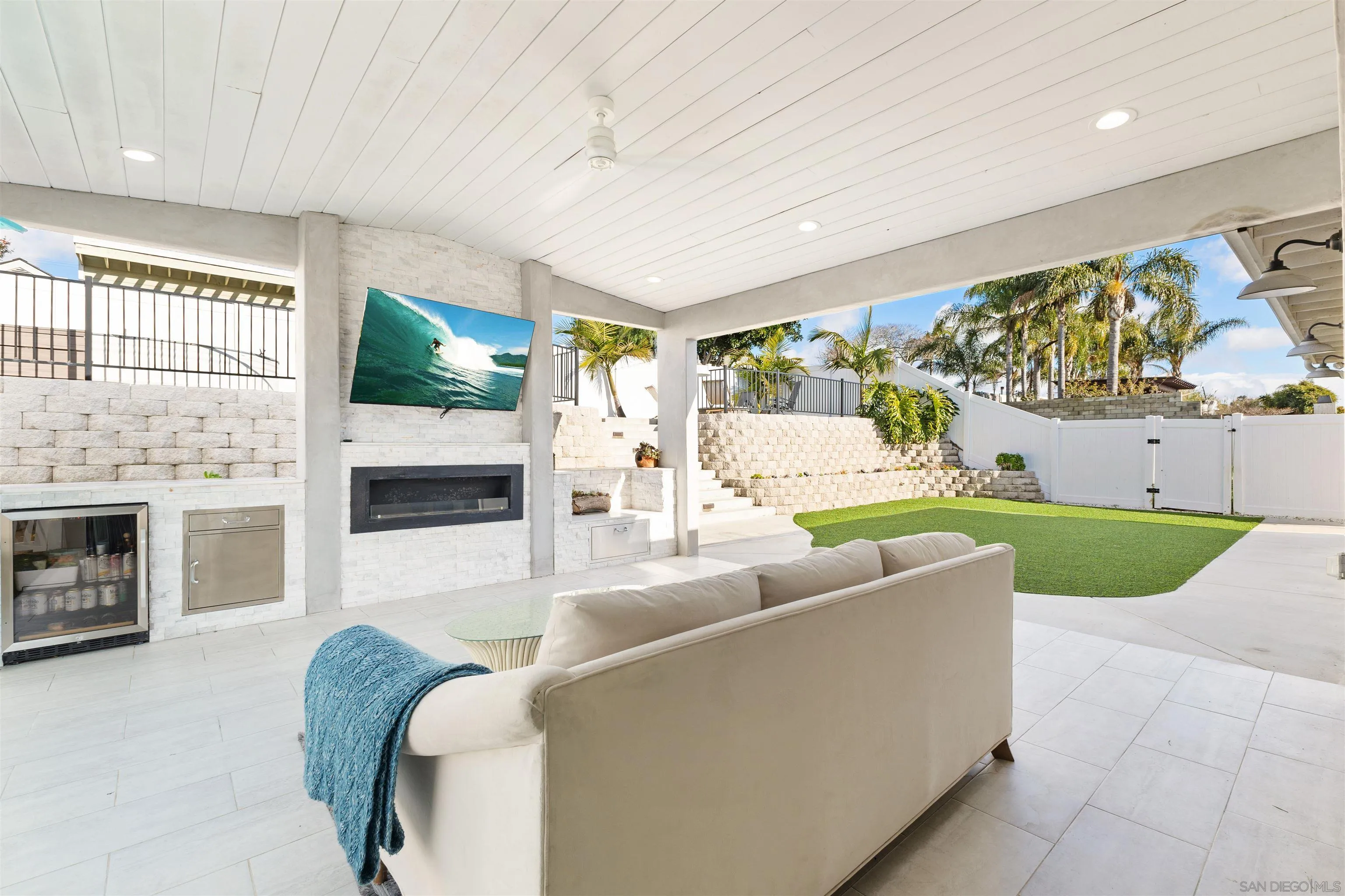 https://cdn.realtyfeed.com/cdn/127/260002257/58796931daf8a74286e8fa854135996b.webp
