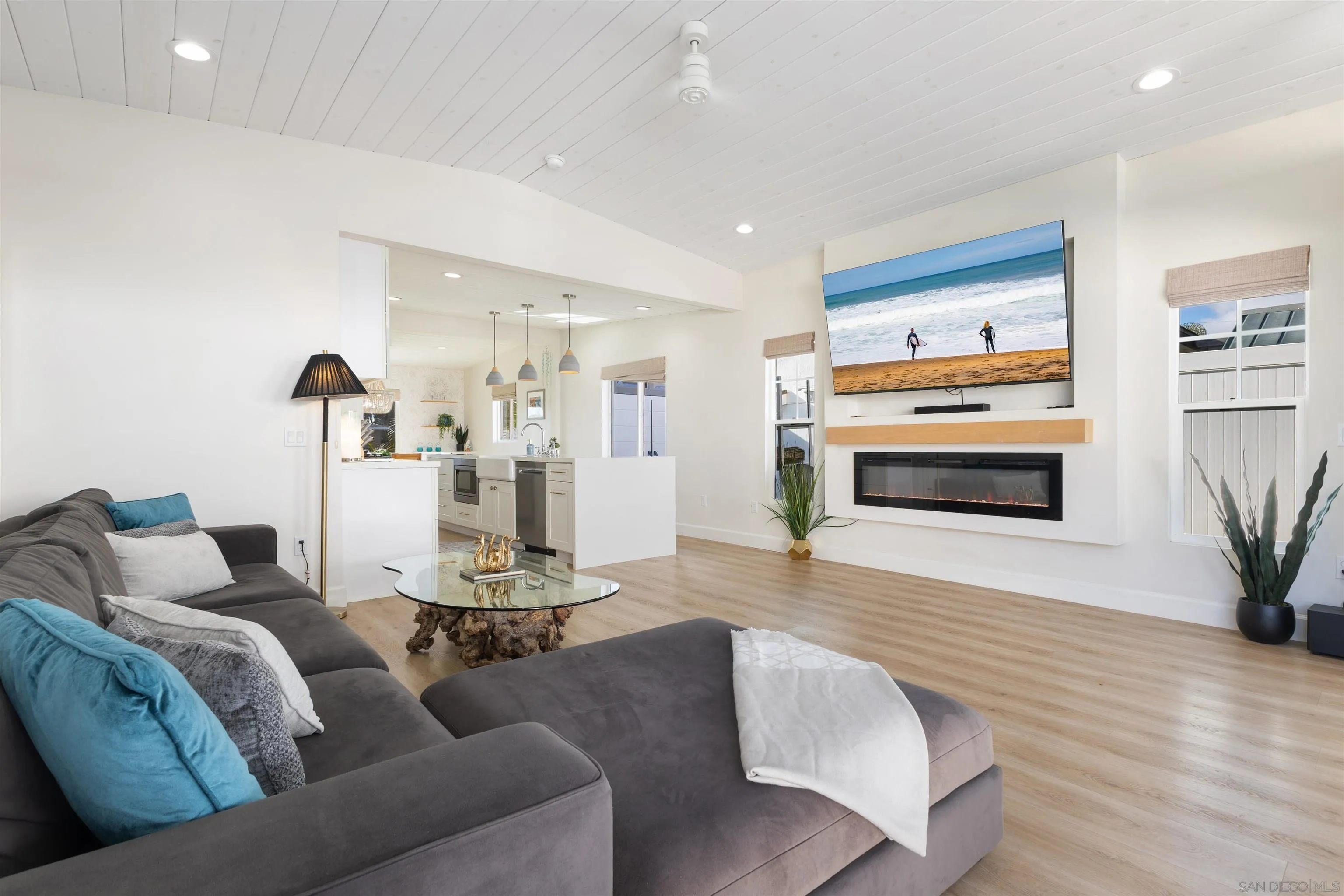 https://cdn.realtyfeed.com/cdn/127/260002257/79c9c62cda18e3086c507fa37faa5922.webp
