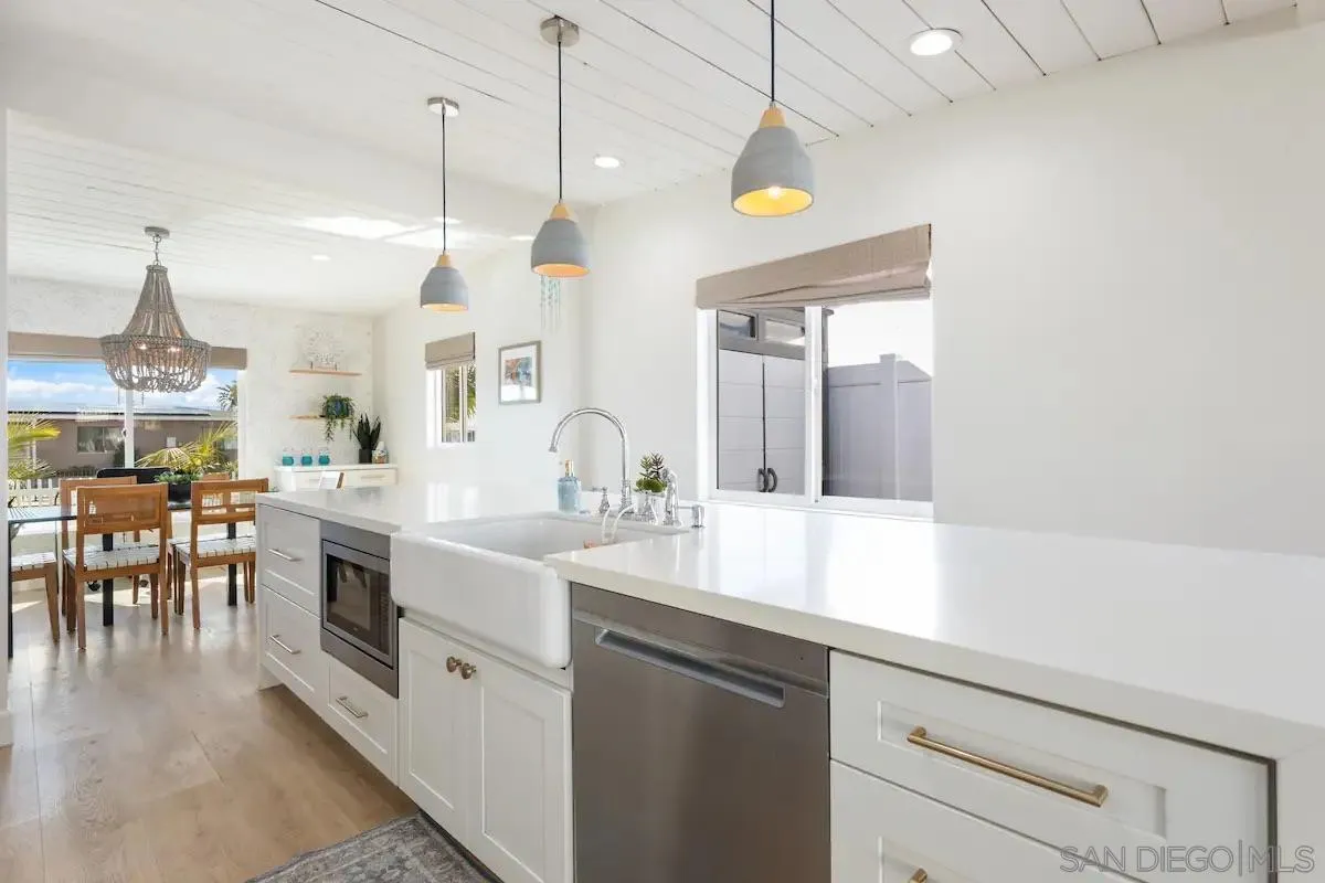 https://cdn.realtyfeed.com/cdn/127/260002257/a239784891058b6ede8f38c0d0e53dde.webp