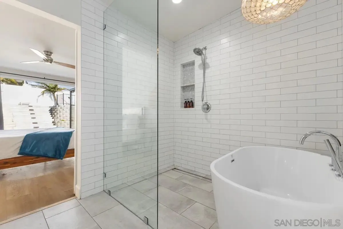 https://cdn.realtyfeed.com/cdn/127/260002257/b3531d4f375ae384f5305be0faf1b582.webp