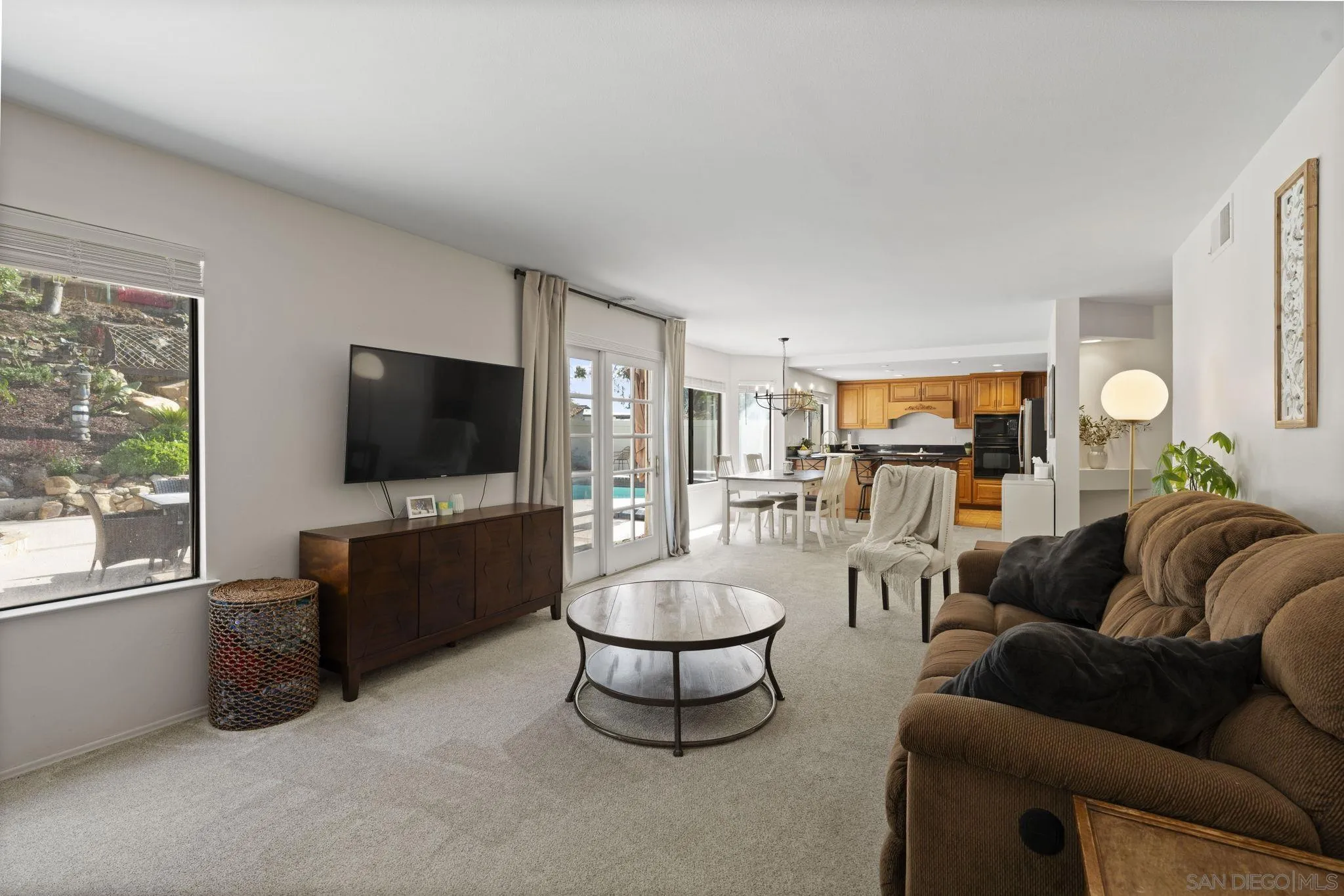 https://cdn.realtyfeed.com/cdn/127/260002260/35ca737910df7385a21ef1ba689b48ce.webp