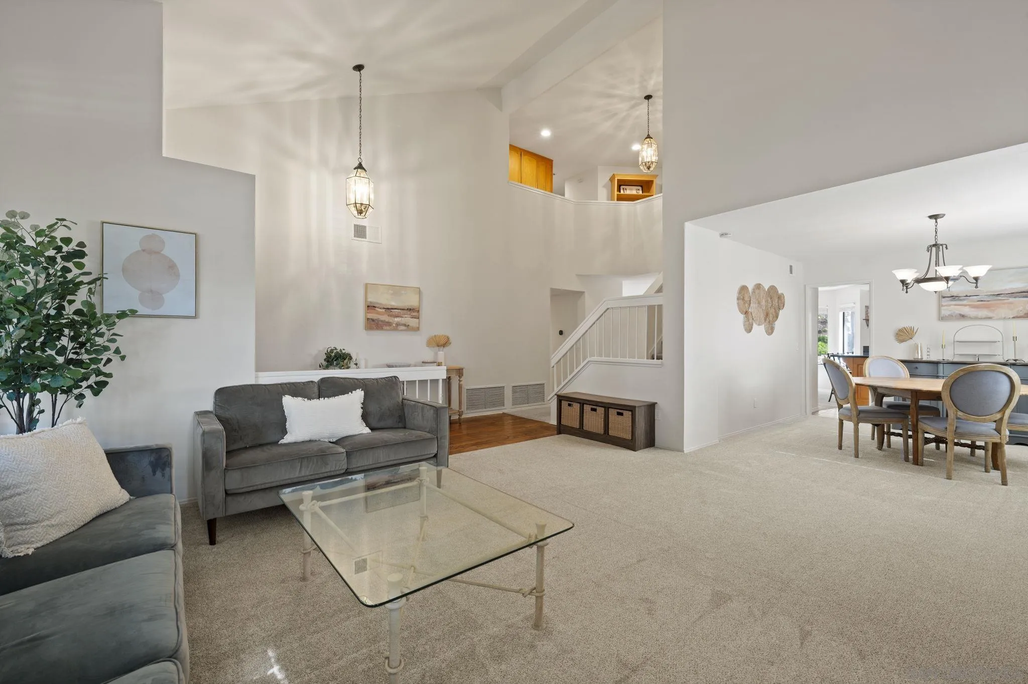 https://cdn.realtyfeed.com/cdn/127/260002260/81e61ee056fbb969309e968108538bde.webp