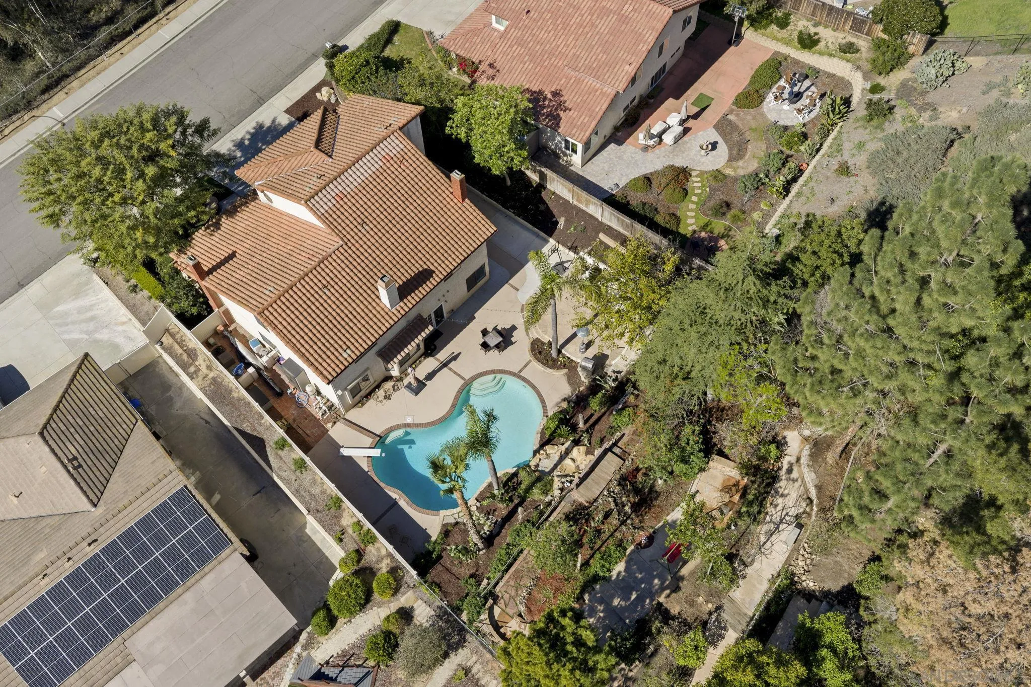 https://cdn.realtyfeed.com/cdn/127/260002260/fd8ee62ce31866507146235882b887e5.webp