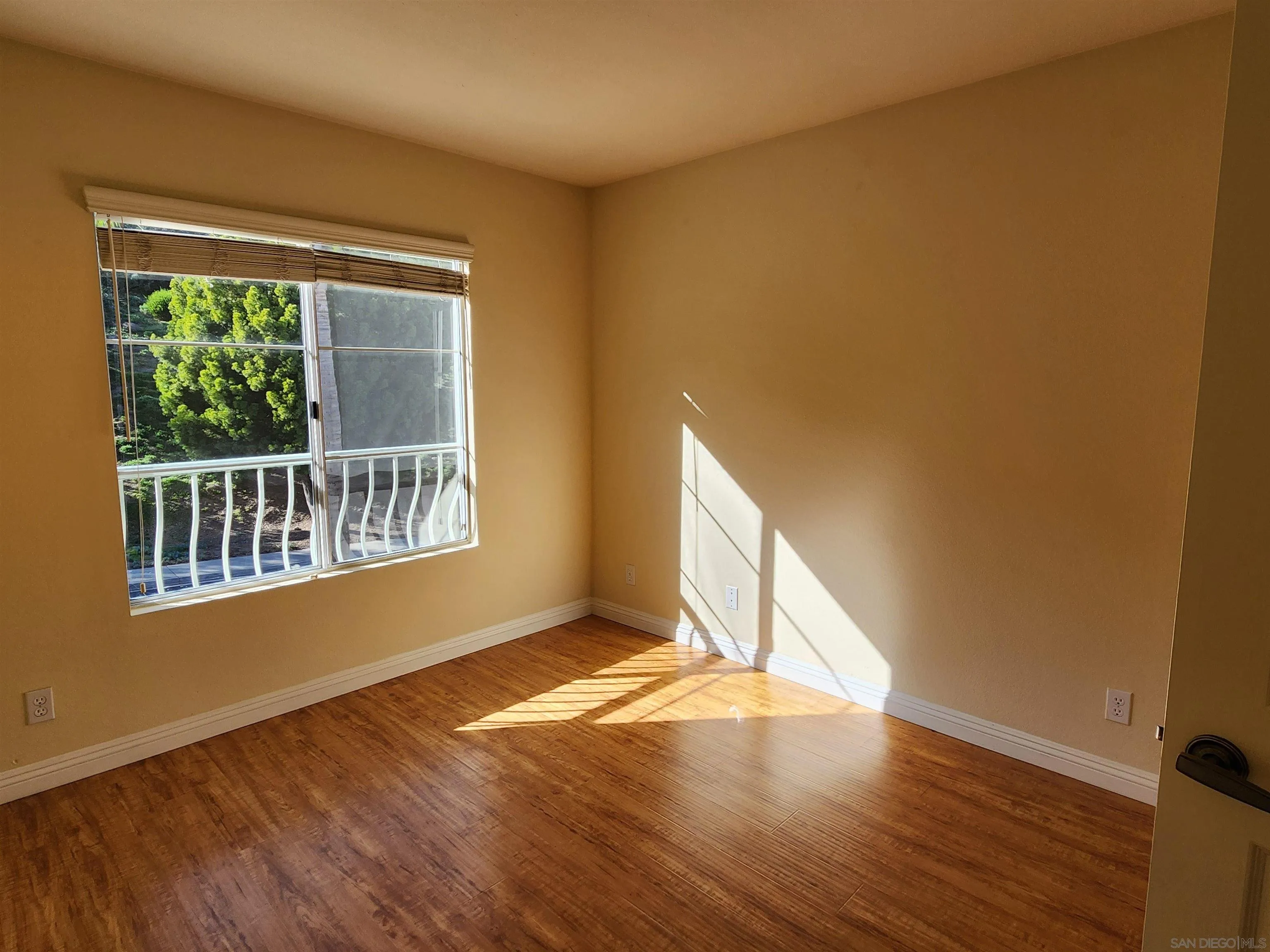 https://cdn.realtyfeed.com/cdn/127/260002261/422c435f64fc2784b852f333a6393437.webp