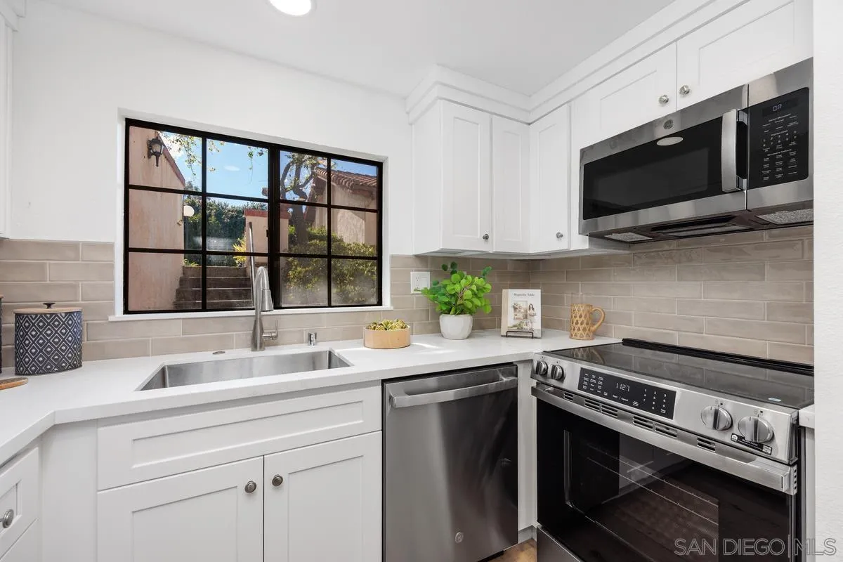 Photo #14: 260002263 Listing: Photo #14