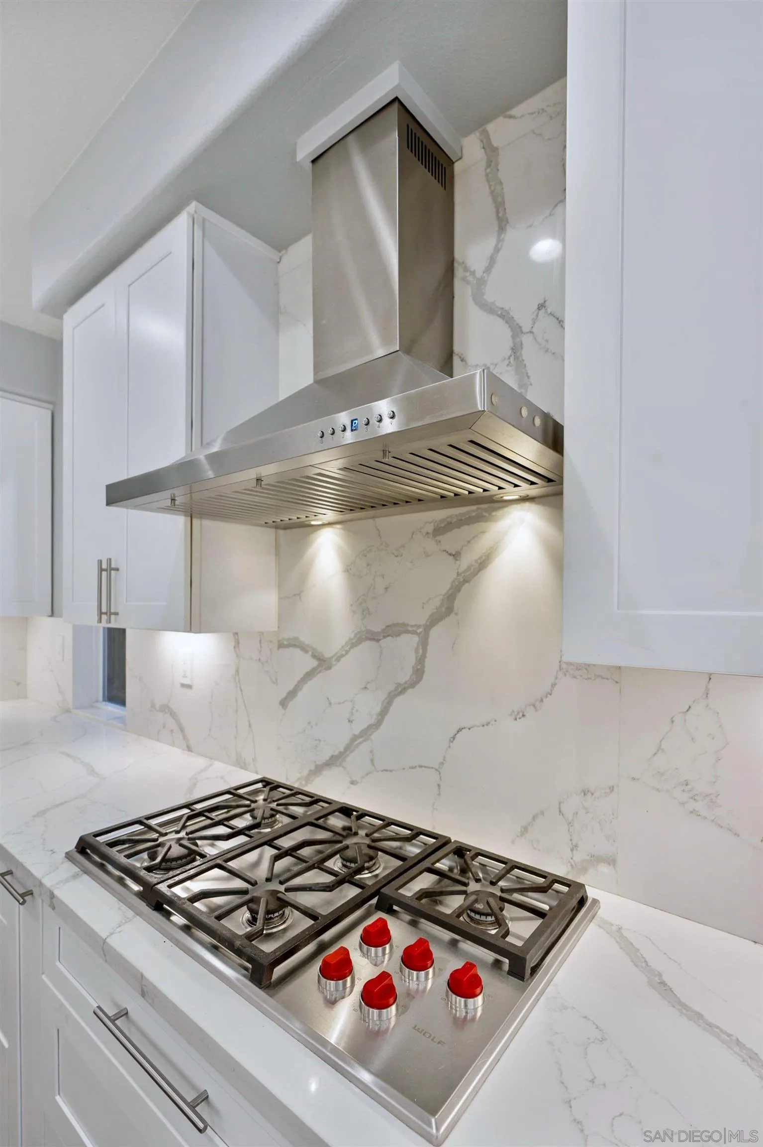 https://cdn.realtyfeed.com/cdn/127/260002264/4a62734e02a4818273b58b7afc431e97.webp