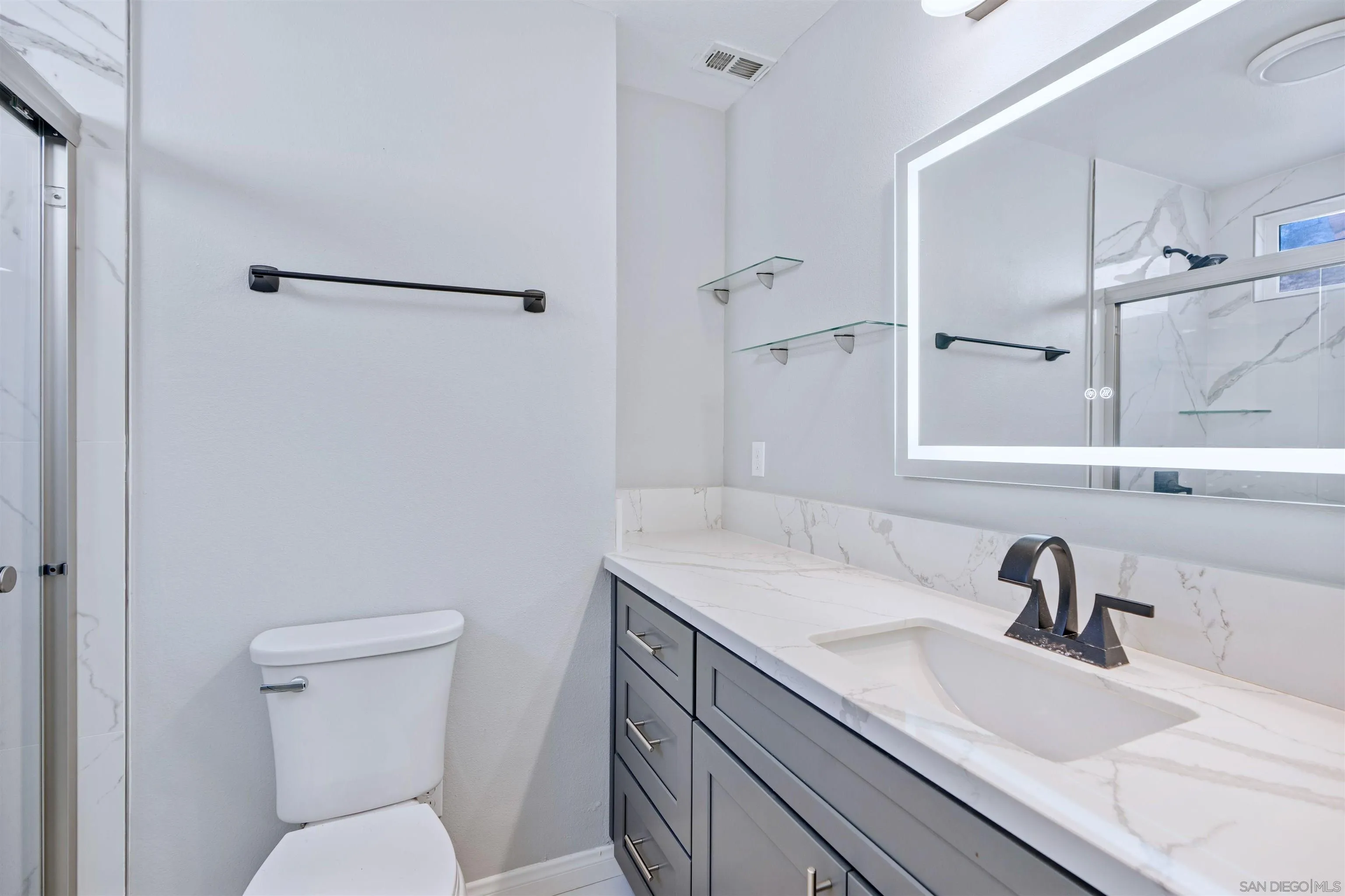 https://cdn.realtyfeed.com/cdn/127/260002264/4f4516400798bd6a09a61c7d1759640e.webp