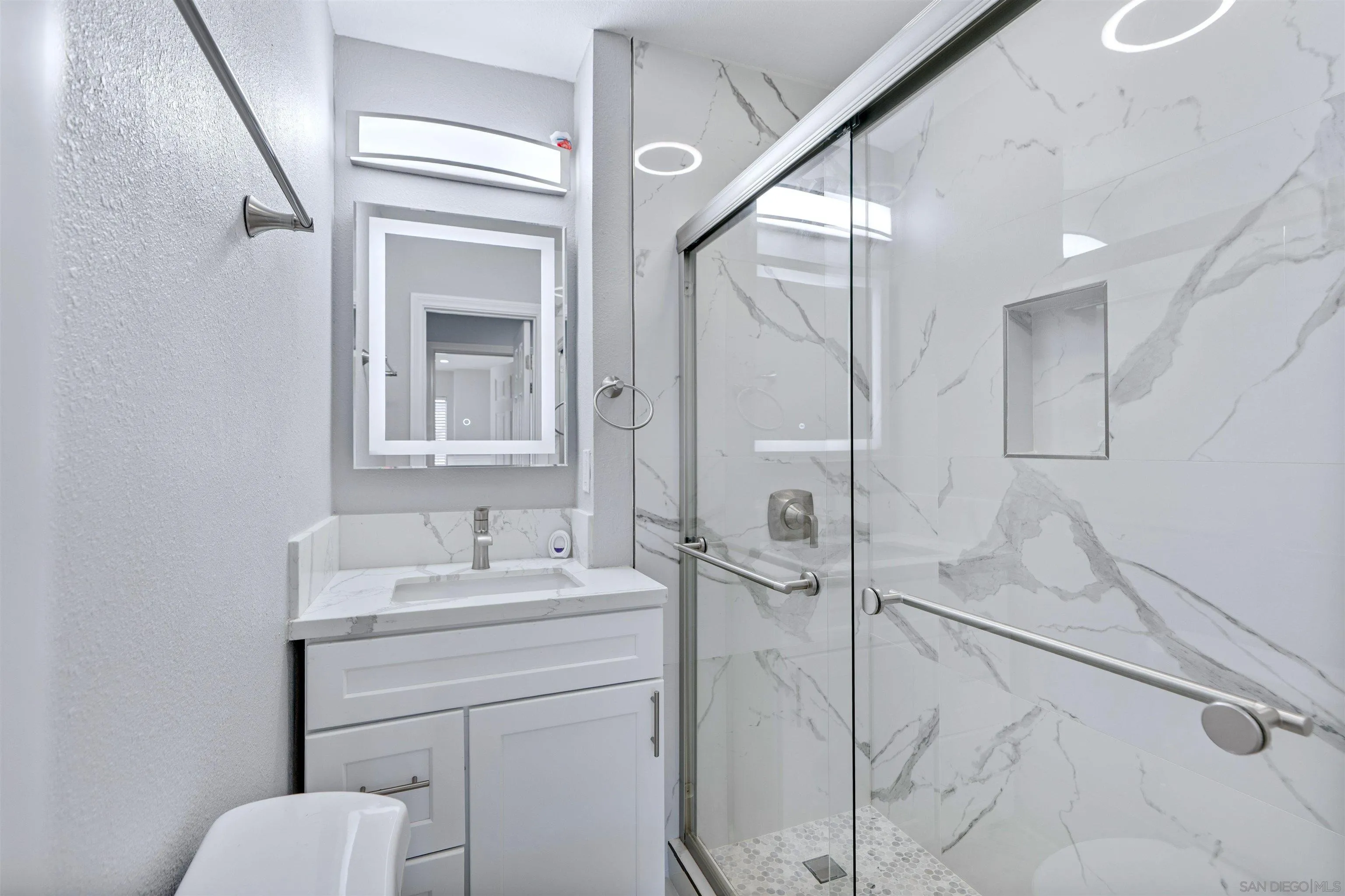 https://cdn.realtyfeed.com/cdn/127/260002264/ea561829509c96dc40a42520d91fd4a5.webp