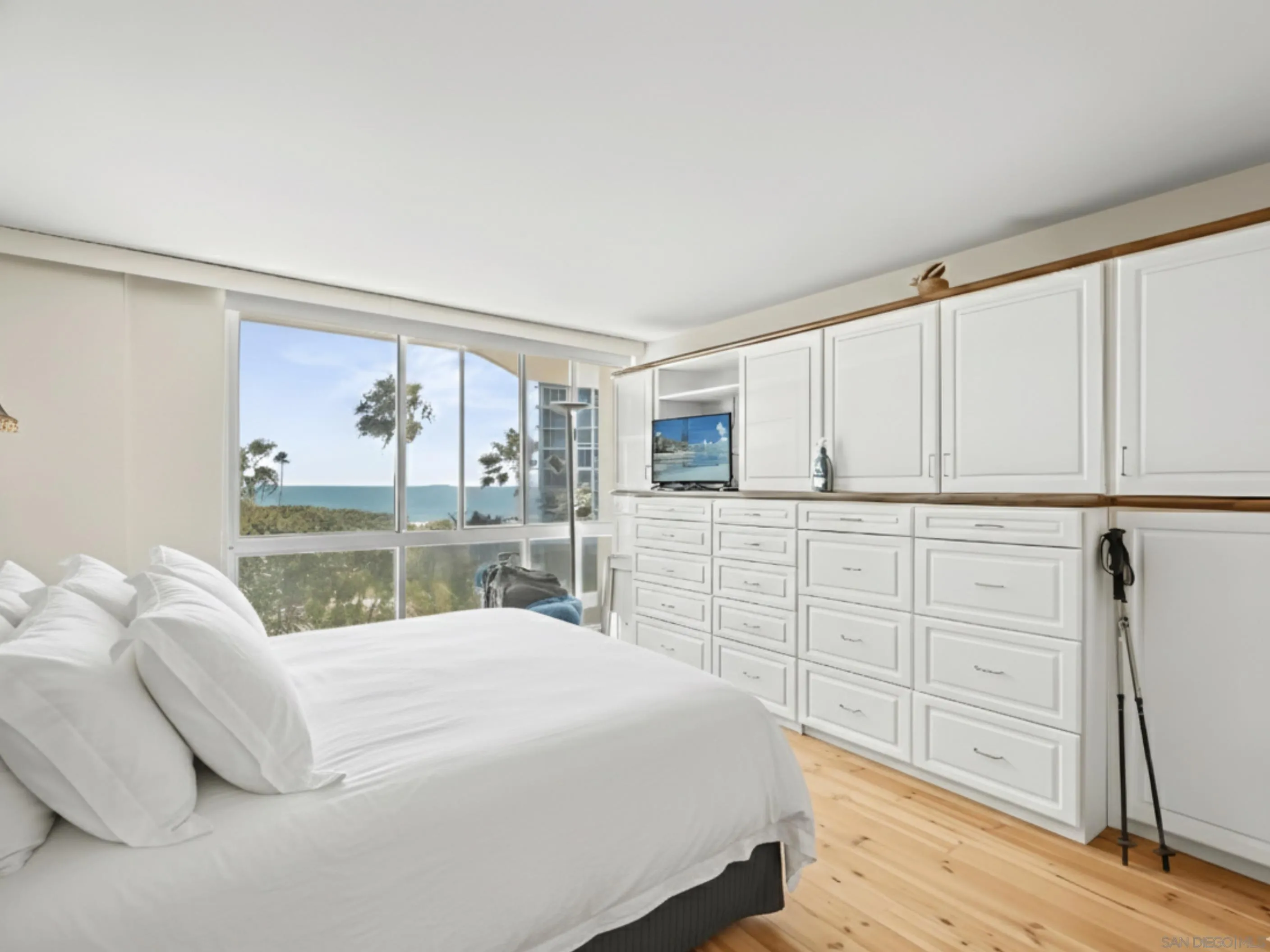 https://cdn.realtyfeed.com/cdn/127/260002265/0c20ba5d696bb729ff50338e14649c83.webp