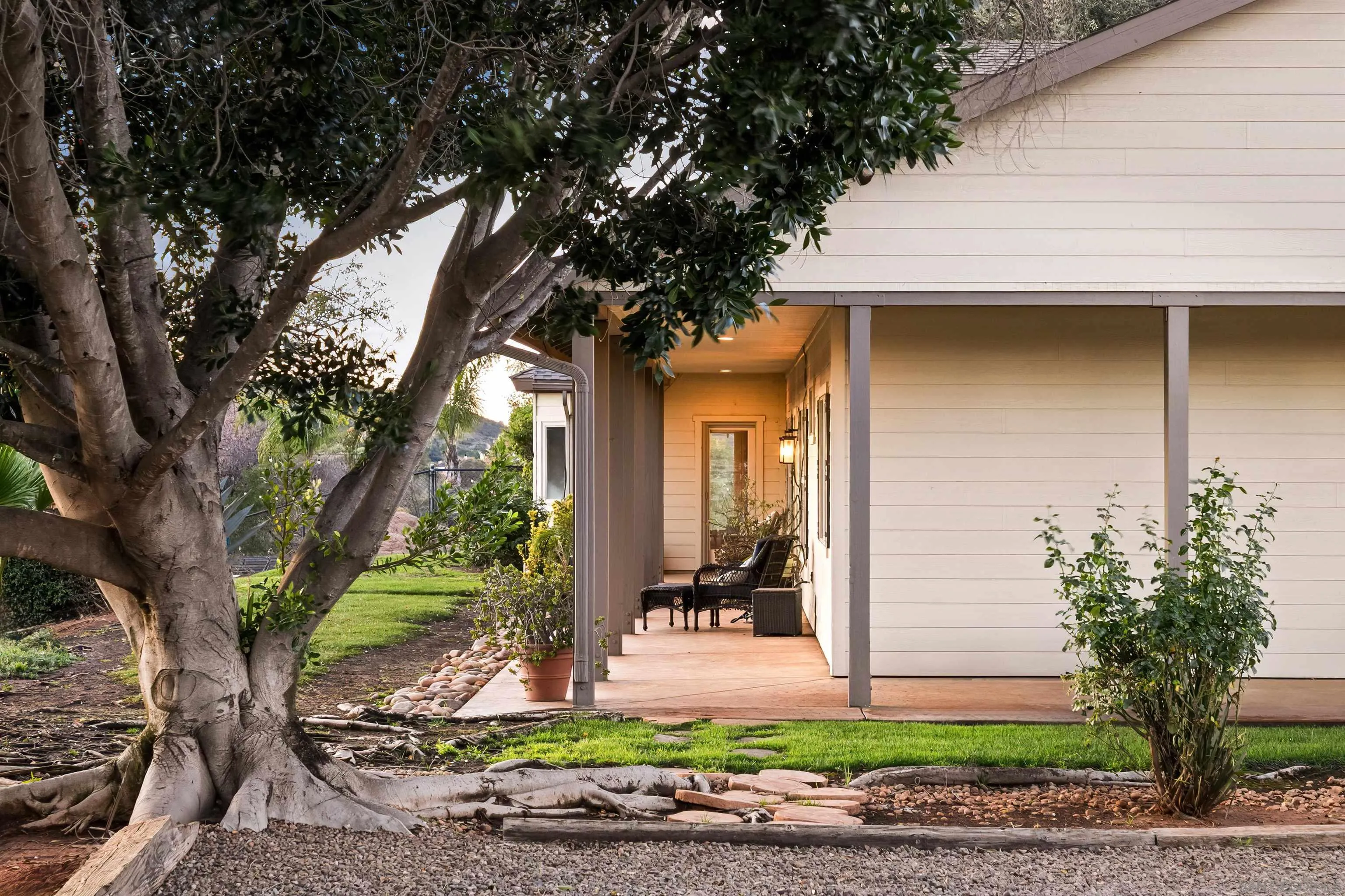 https://cdn.realtyfeed.com/cdn/127/260002269/c533617a6a8101869664e6279c494ff4.webp