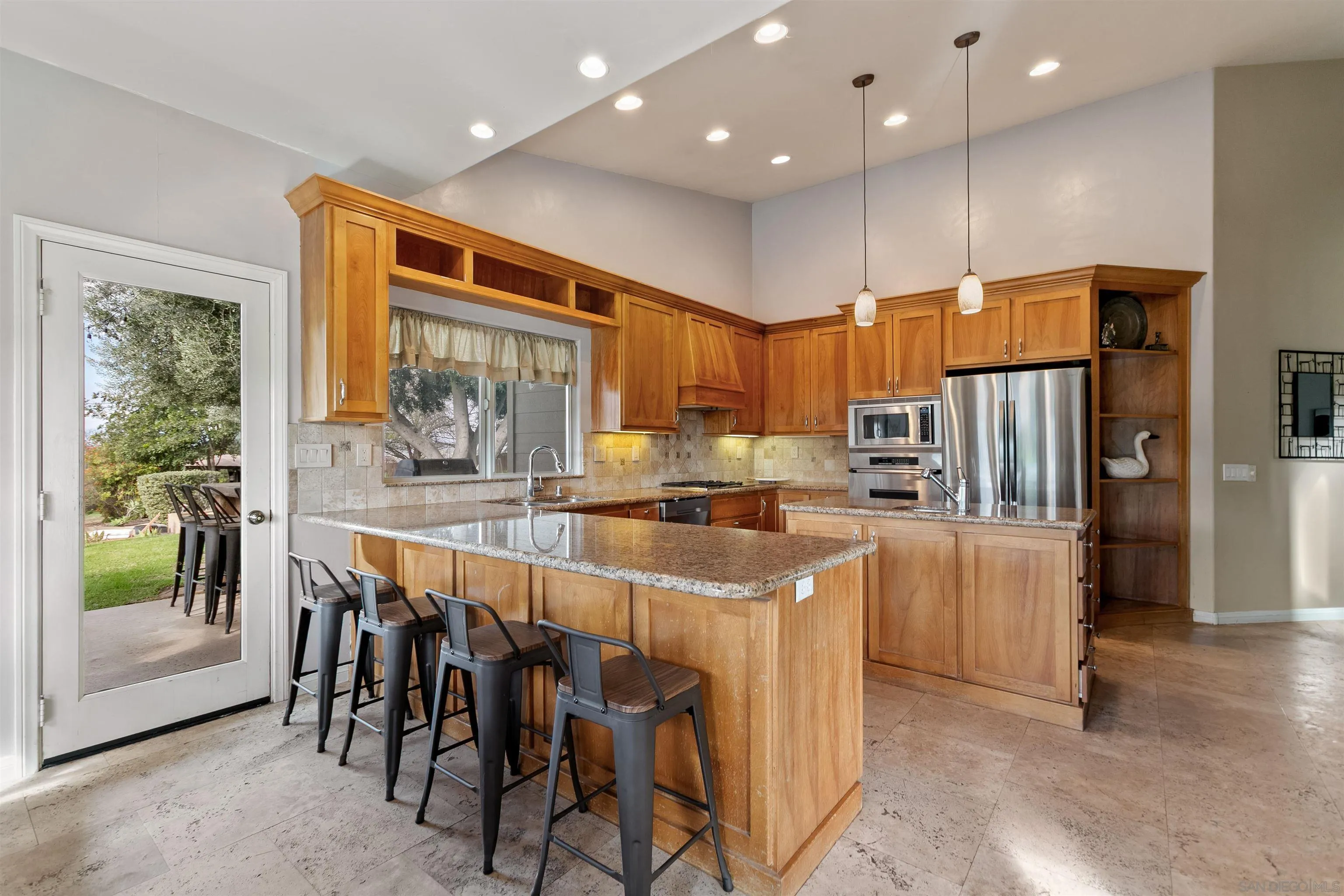 https://cdn.realtyfeed.com/cdn/127/260002269/d5398c25a4a5ee64670d715c86031e4f.webp