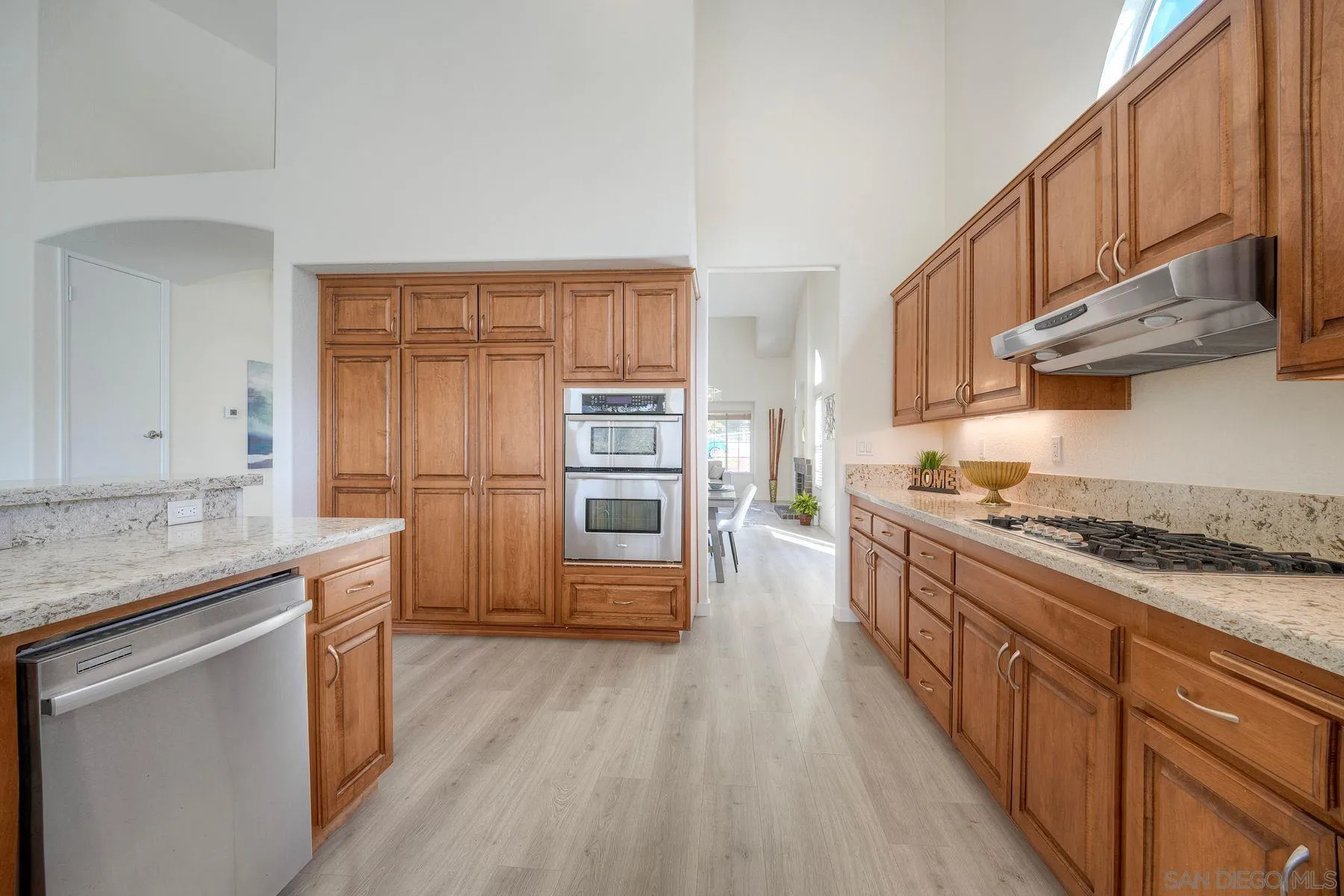 https://cdn.realtyfeed.com/cdn/127/260002271/5b653dcdbadda66be95771c86040d4c5.webp