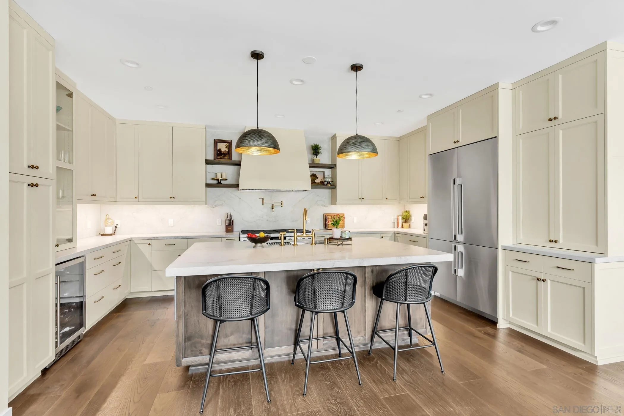 https://cdn.realtyfeed.com/cdn/127/260002276/7213231520e04e67294effa14190a1f6.webp
