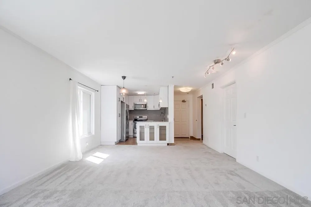 Photo #4: 260002281 Listing: Photo #4