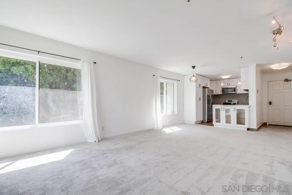 Photo #2: 260002281 Listing: Photo #2