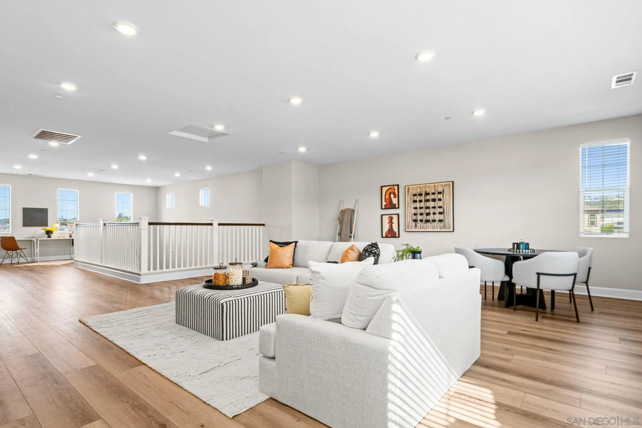 https://cdn.realtyfeed.com/cdn/127/260002283/00c1e8d22f106ba3f530c08c9558eea6.webp