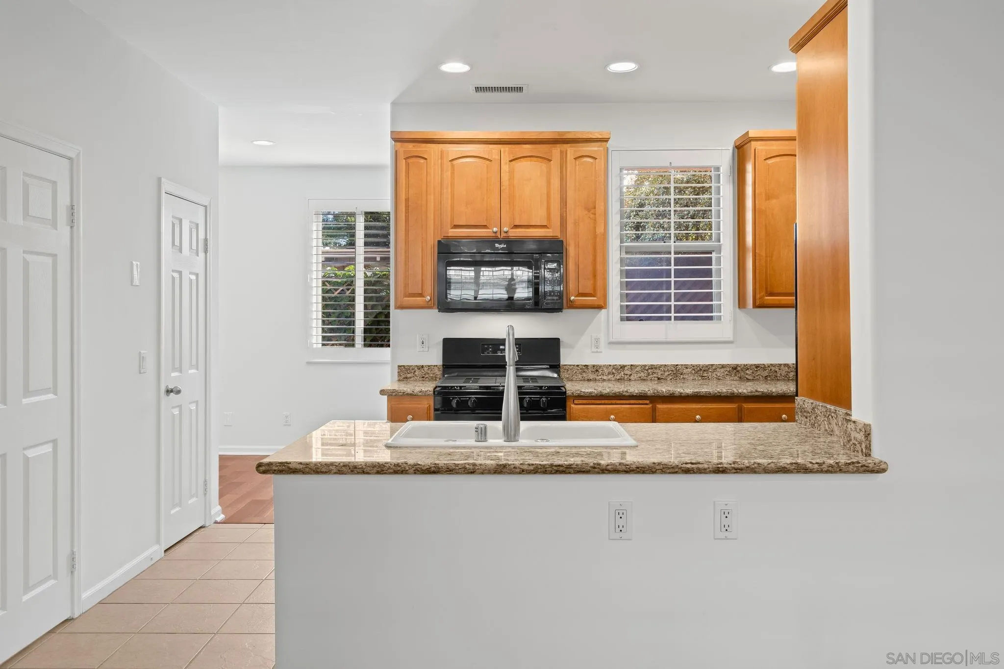 https://cdn.realtyfeed.com/cdn/127/260002287/892d514977459019790617492a5abcb9.webp