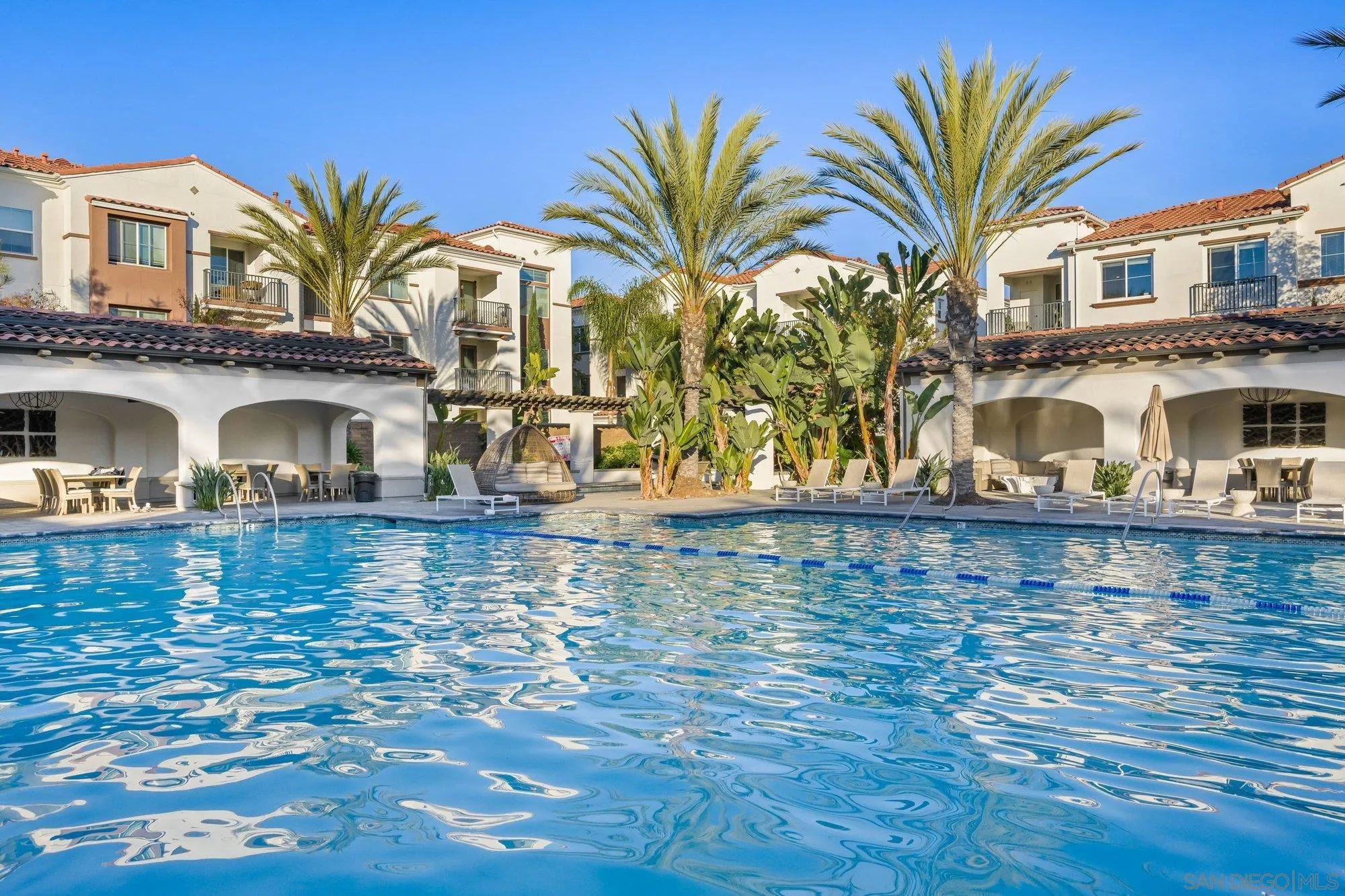 https://cdn.realtyfeed.com/cdn/127/260002288/777ff4fbdd980a14dd5e139859355d7c.webp