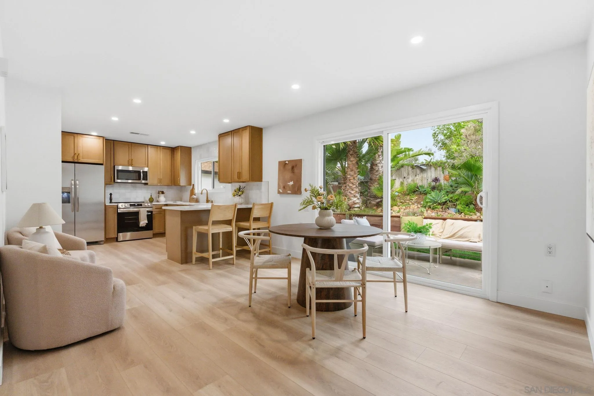 https://cdn.realtyfeed.com/cdn/127/260002289/64754494850d78ea258d159bebed1466.webp