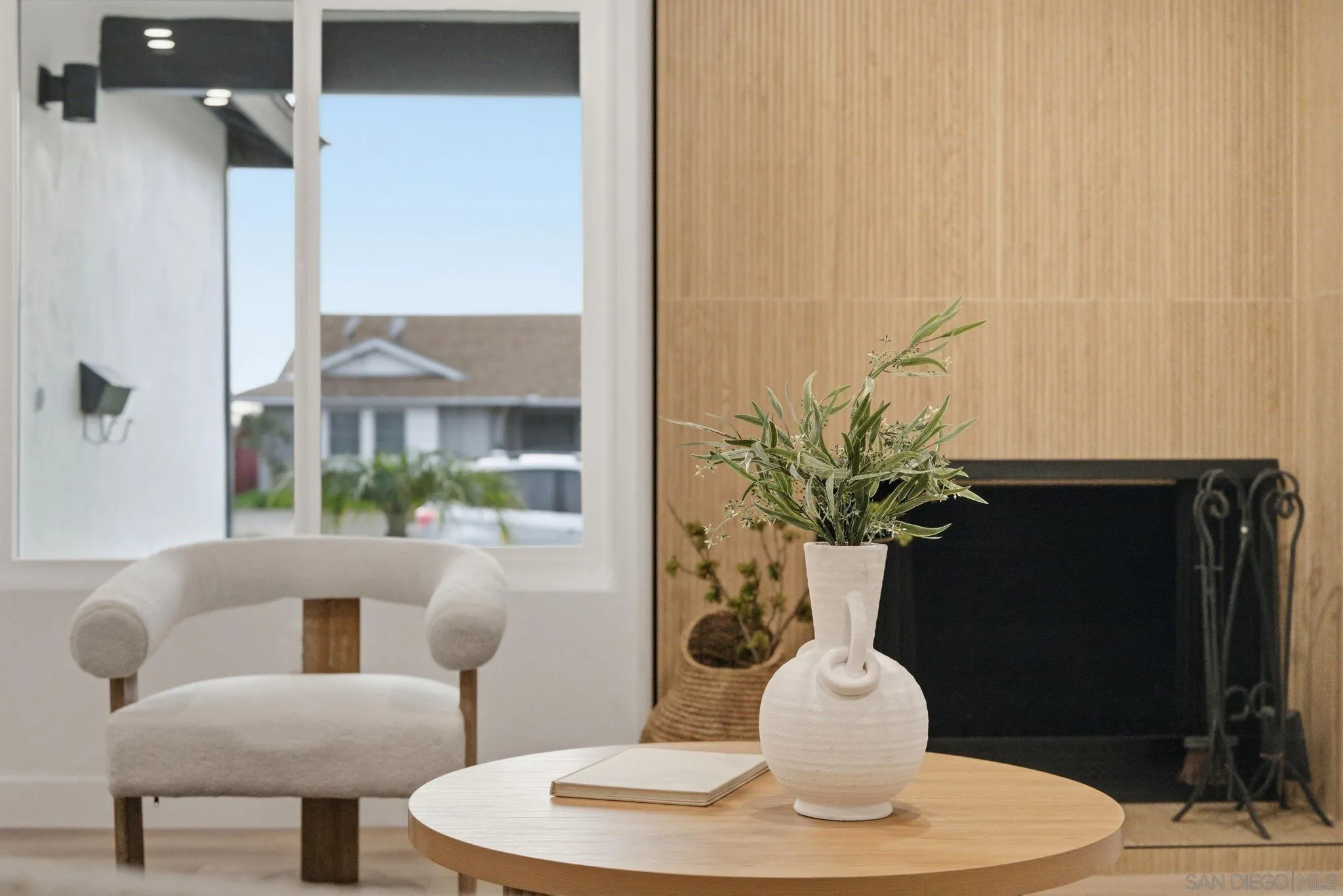 https://cdn.realtyfeed.com/cdn/127/260002289/f15c985bc431c08209801957dbe5ef73.webp