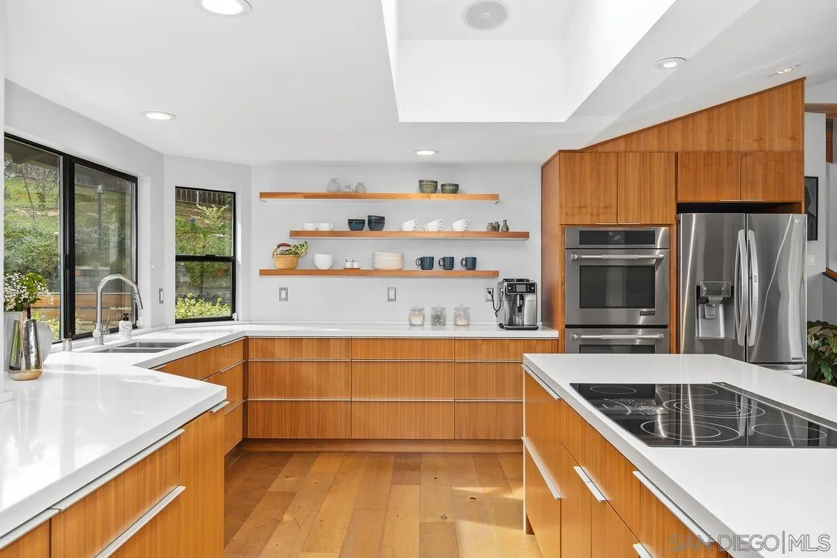 https://cdn.realtyfeed.com/cdn/127/260002291/0875c5e96db81a721d7edb9ab8dc739f.webp