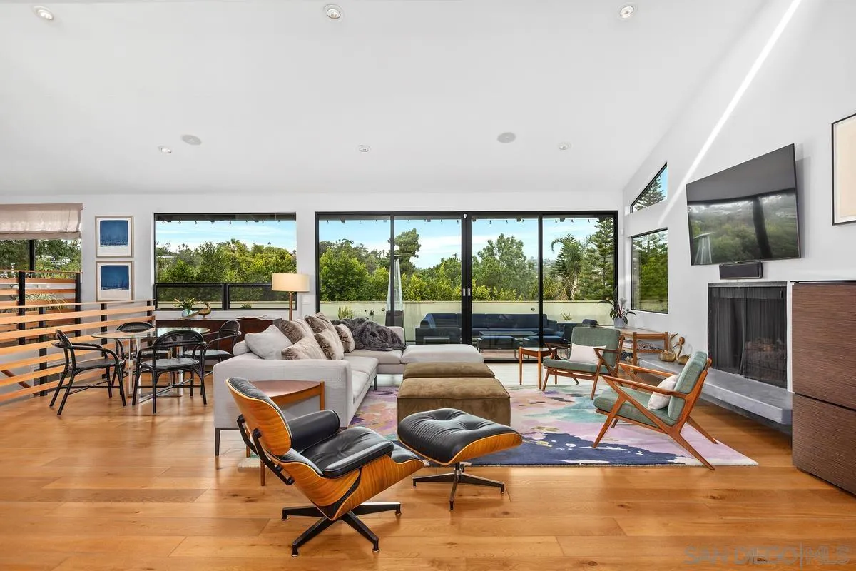 https://cdn.realtyfeed.com/cdn/127/260002291/74433f16cbeb735f338660188b94bb3f.webp