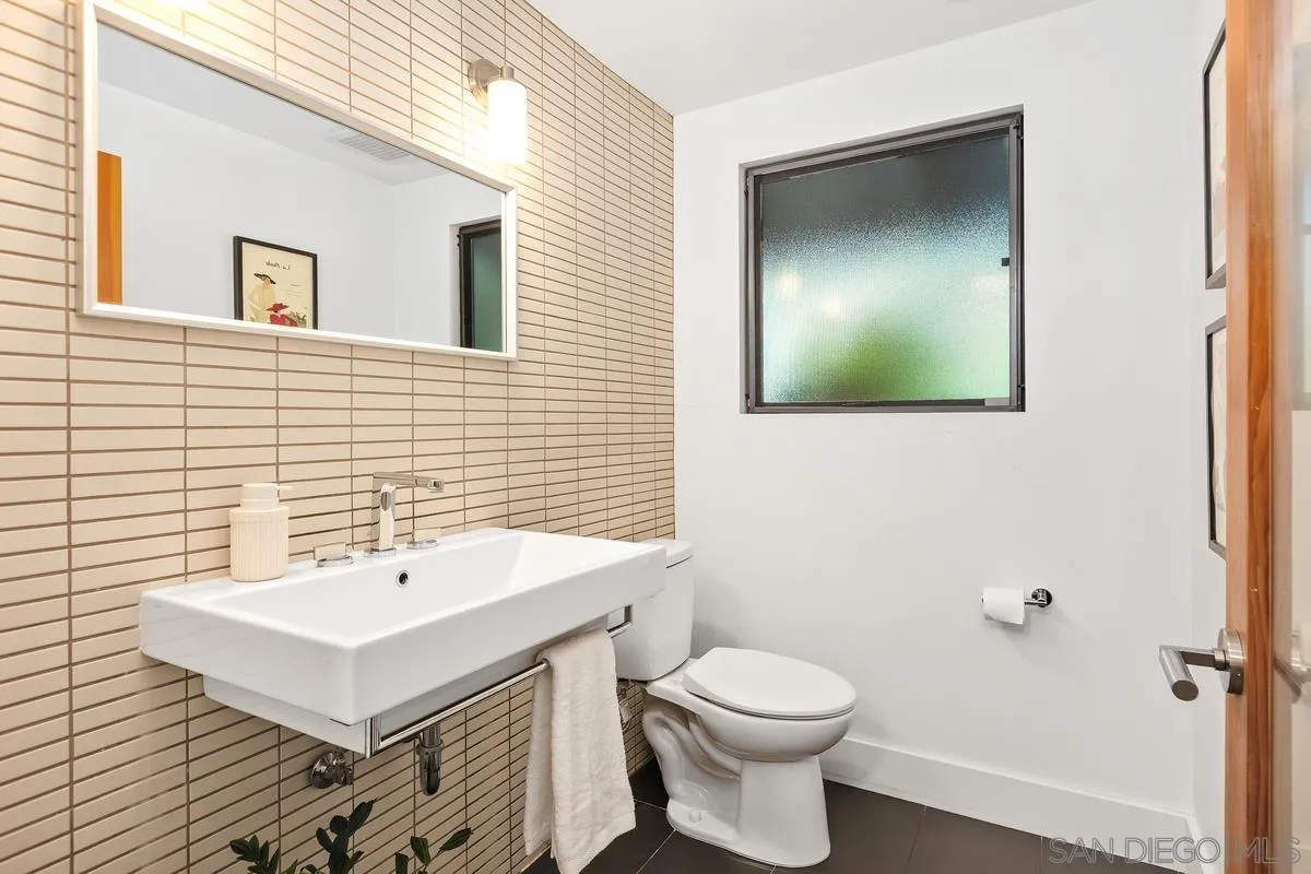 https://cdn.realtyfeed.com/cdn/127/260002291/d42f2eeba406f6c630a91eb8c397d00d.webp