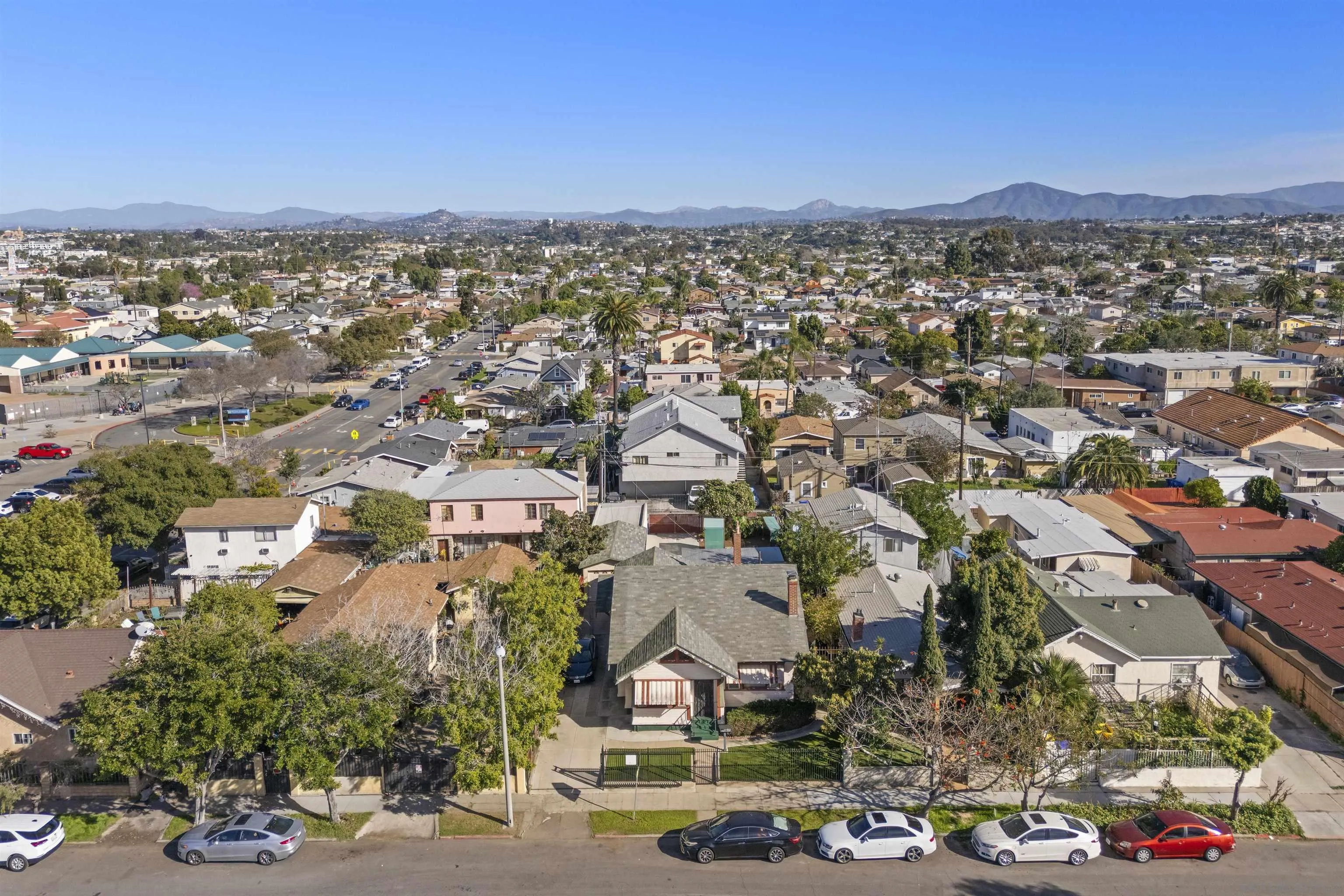 https://cdn.realtyfeed.com/cdn/127/260002292/010806fada29730d8a4506d5f2073207.webp