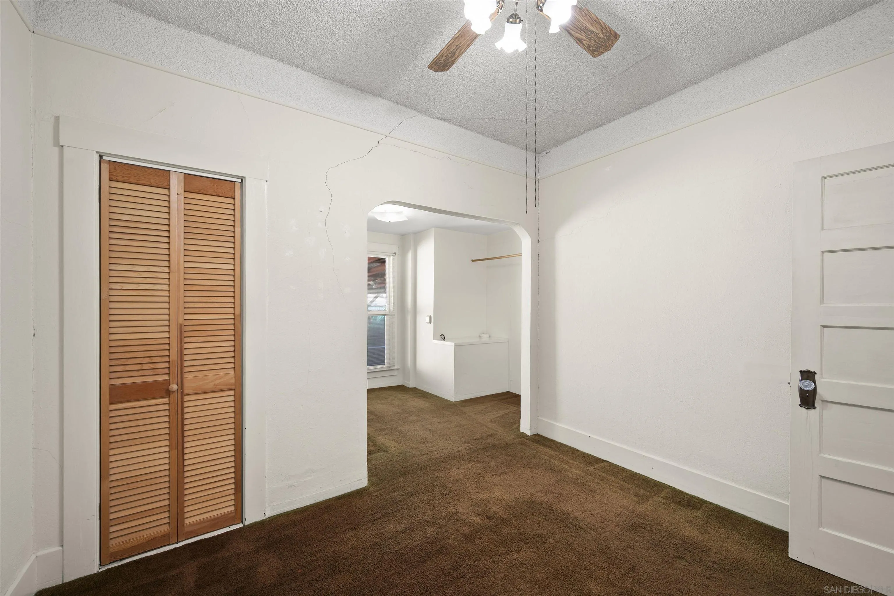 https://cdn.realtyfeed.com/cdn/127/260002292/211e0852379db676a939c546b413b3bd.webp