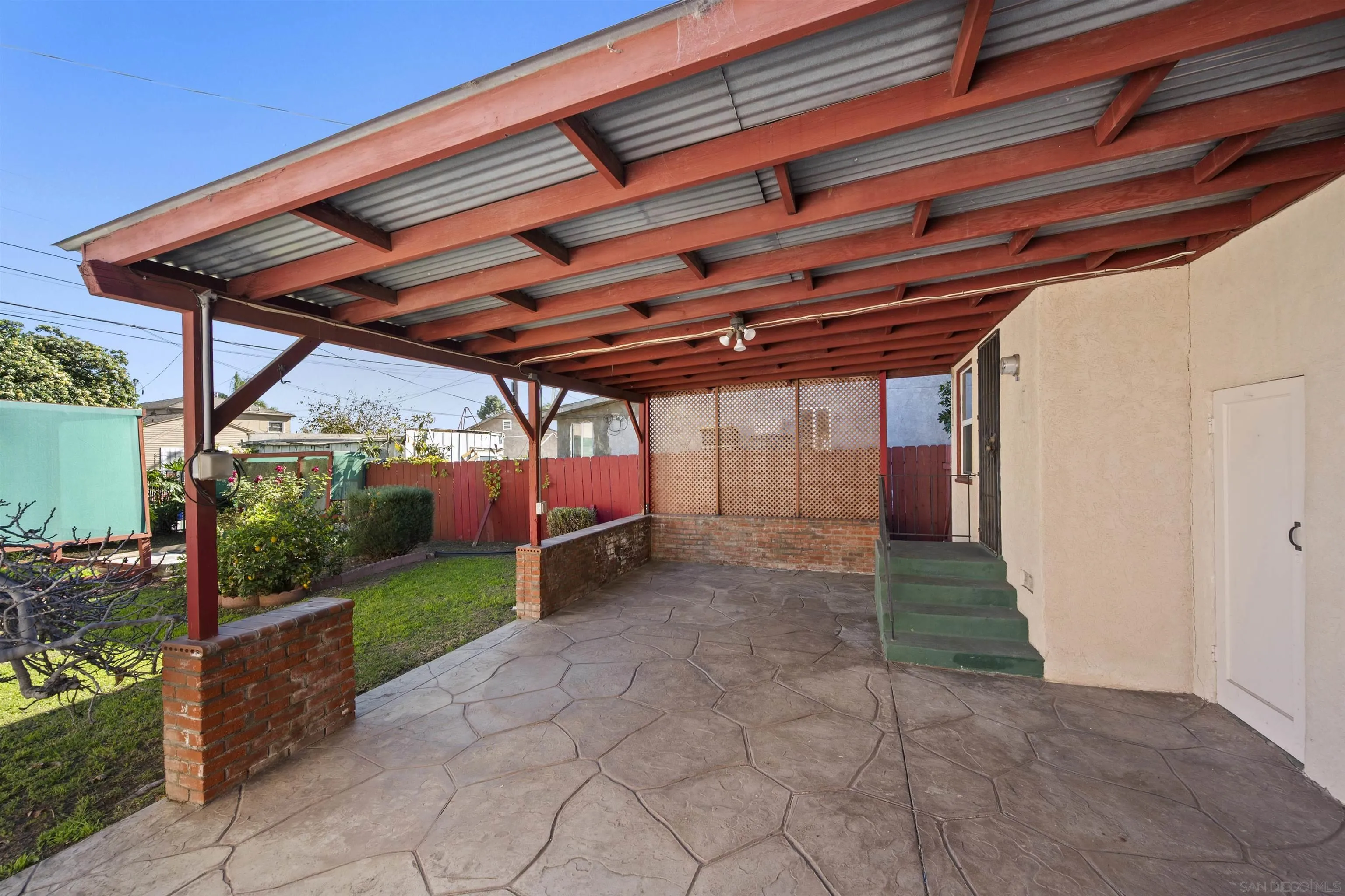 https://cdn.realtyfeed.com/cdn/127/260002292/9a5e7b5589295253021e1cd20ac19293.webp
