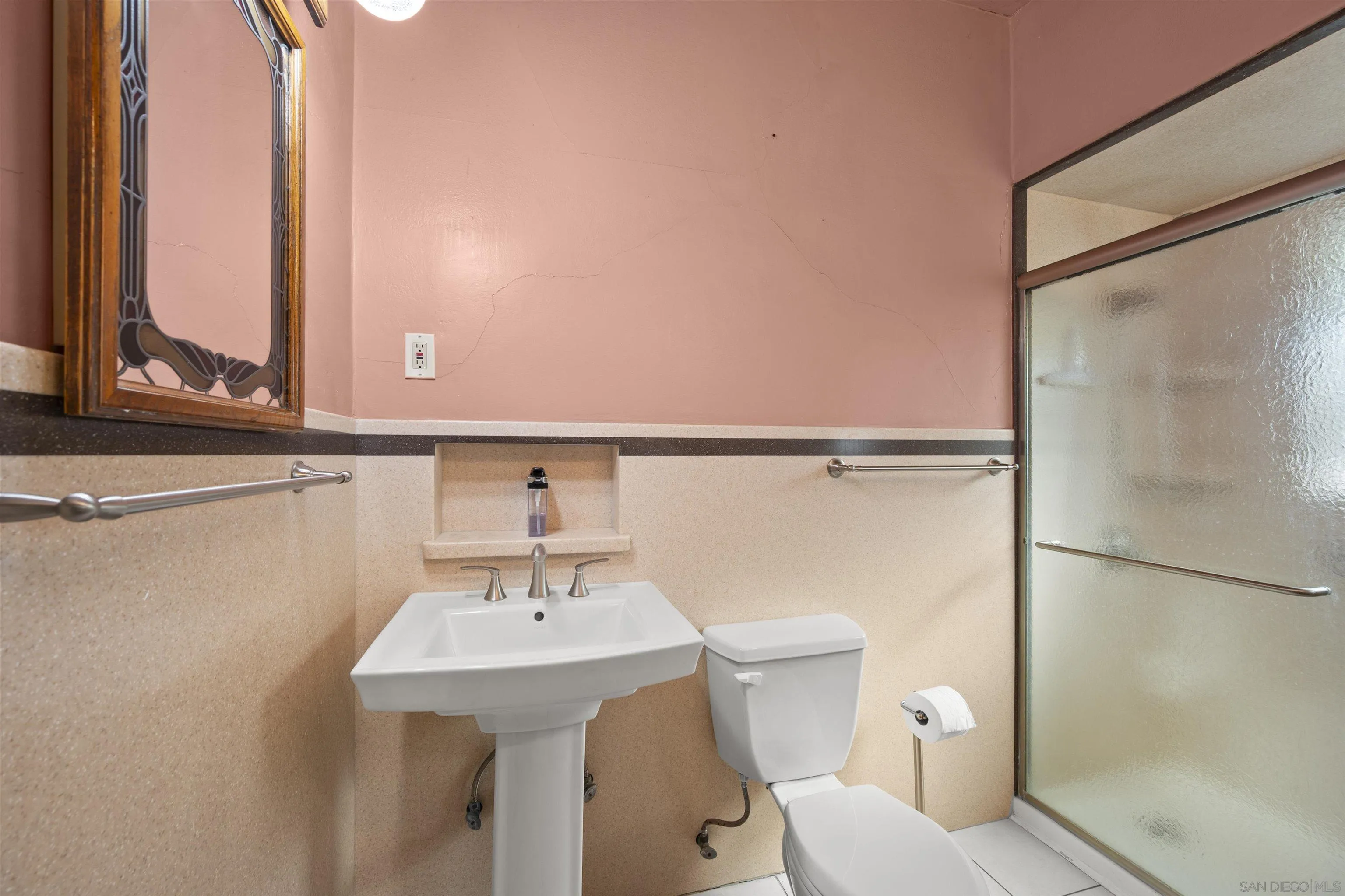 https://cdn.realtyfeed.com/cdn/127/260002292/e13be703b27085df59043a59a330eab0.webp