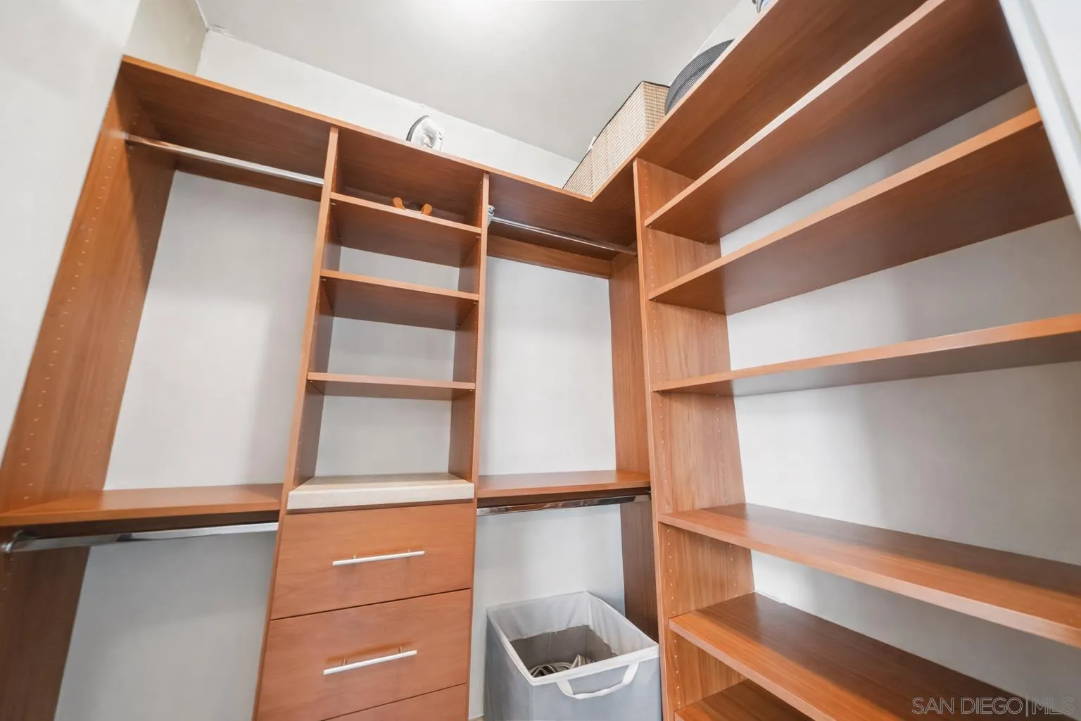 Photo #18: 260002293 Listing: Photo #18