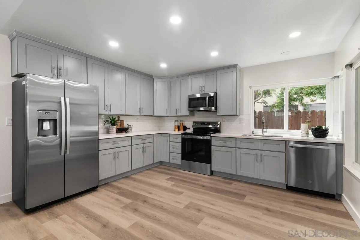 https://cdn.realtyfeed.com/cdn/127/260002295/1e62347f90d5d422cf720e88b3883b55.webp