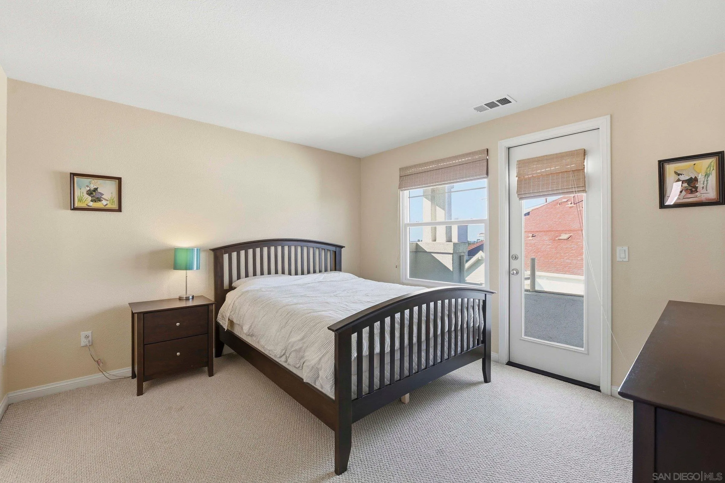 https://cdn.realtyfeed.com/cdn/127/260002296/010d4955df3ed7a6001a4ce8e6bee419.webp