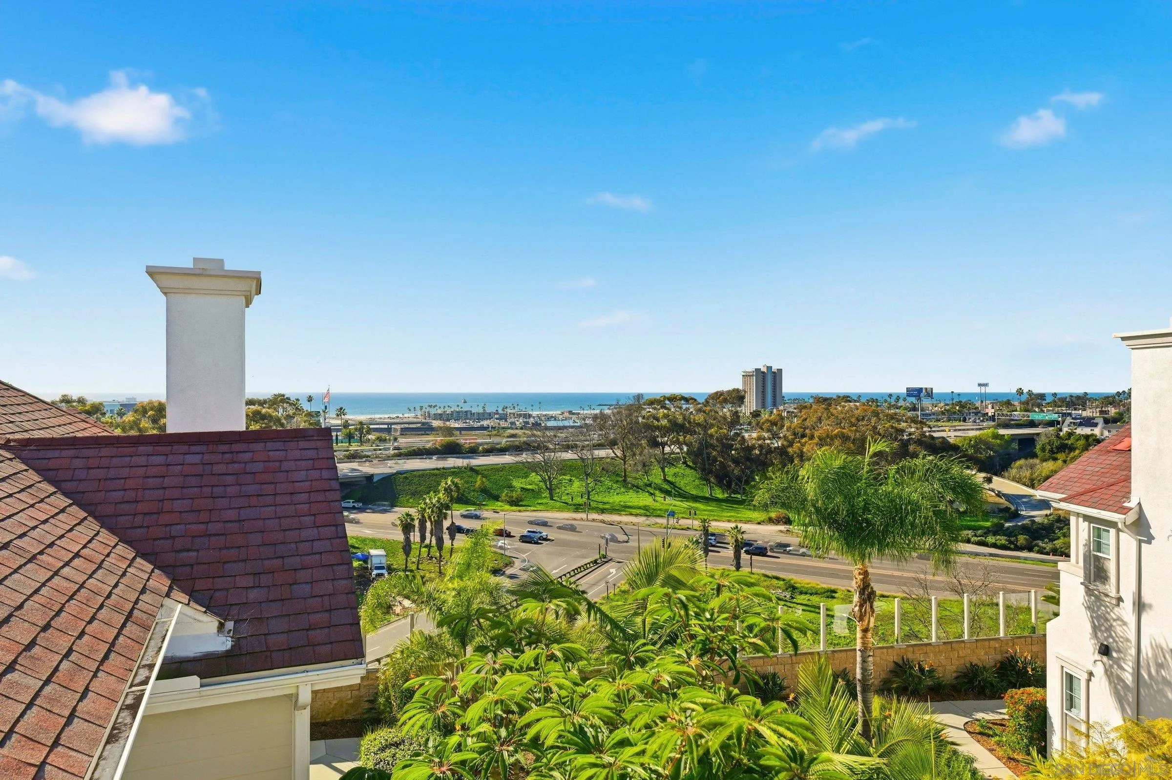845 Harbor Cliff Way Unit 305, Oceanside, CA 92054 - Photo 2 of 31, Oceanside, CA