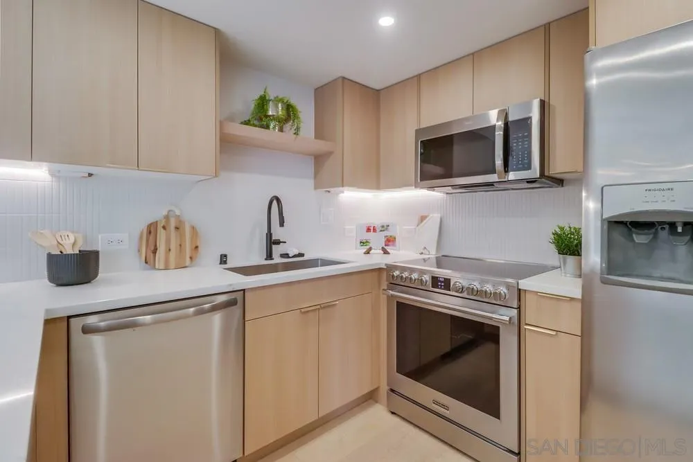 Photo #13: 2600023 Listing: Photo #13