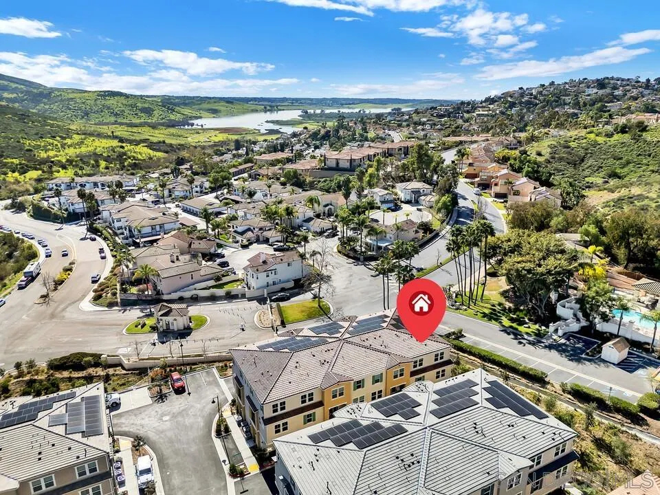 https://cdn.realtyfeed.com/cdn/127/260002300/18a9c38e6238ad226bdb3aaa396841c5.webp