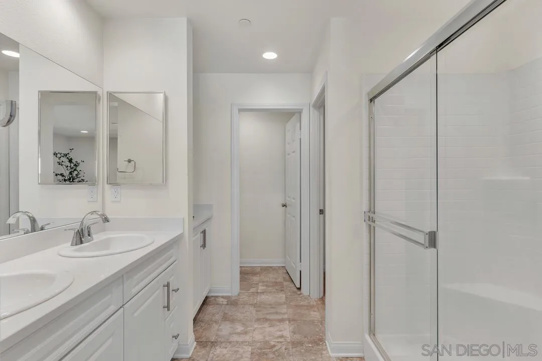 https://cdn.realtyfeed.com/cdn/127/260002300/7333709b67f579860c0c12e16e58eb55.webp
