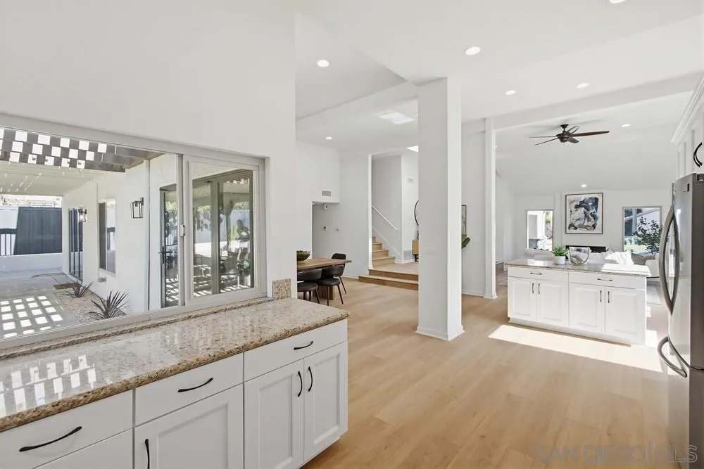 https://cdn.realtyfeed.com/cdn/127/260002301/77eaa72cbe1af961183a8963a79179b2.webp