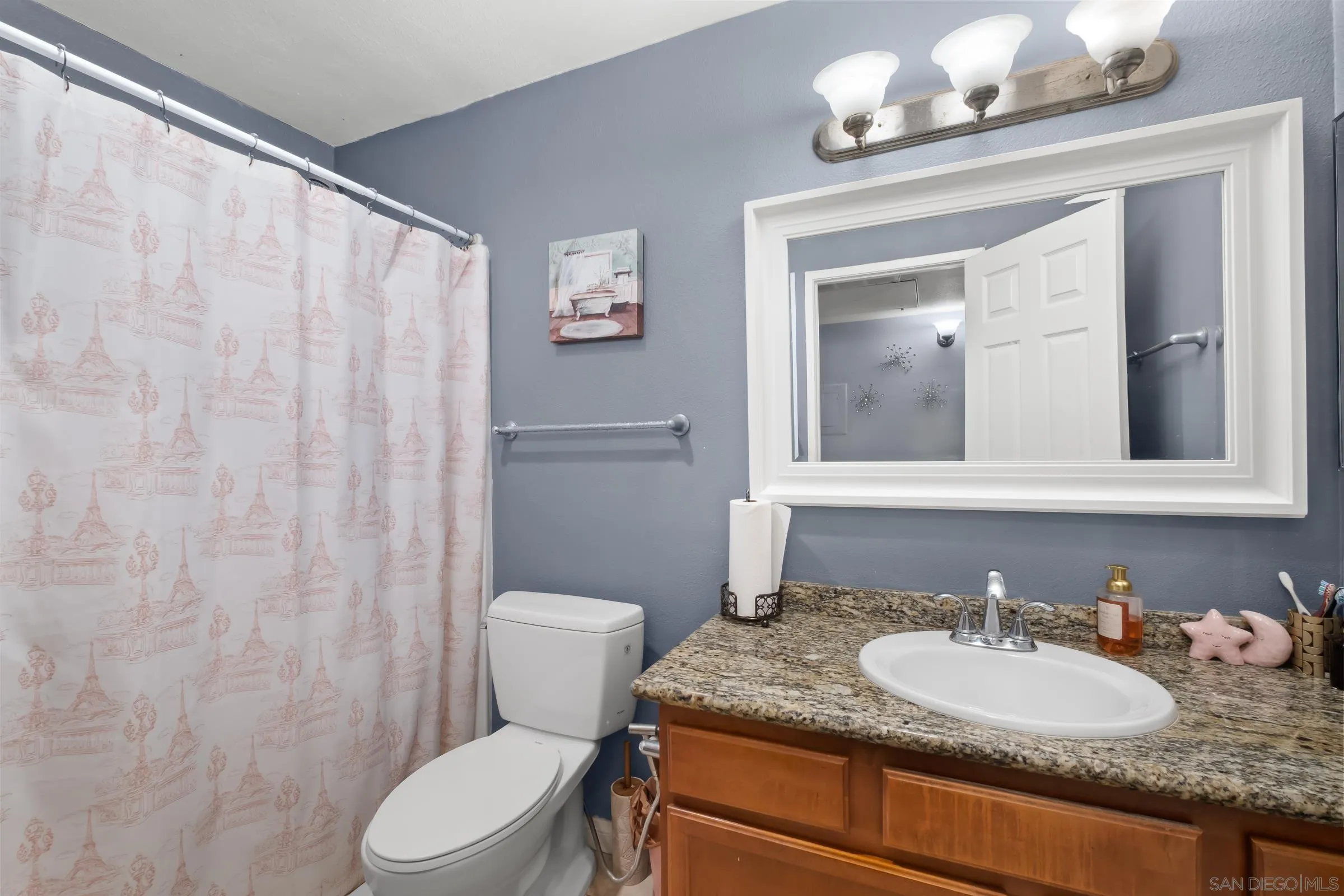 Photo #8: 260002304 Listing: Photo #8