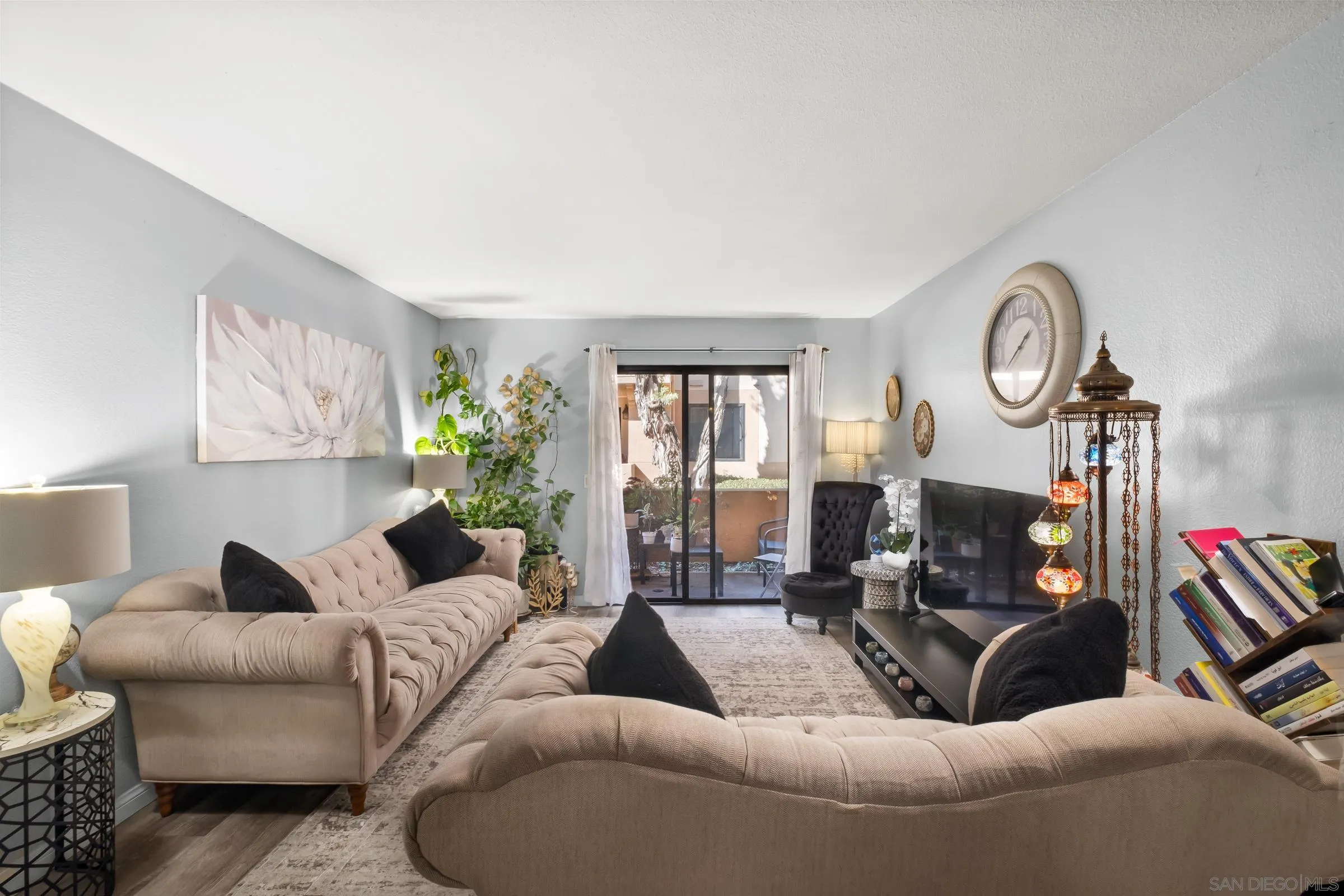 Photo #1: 260002304 Listing: Photo #1