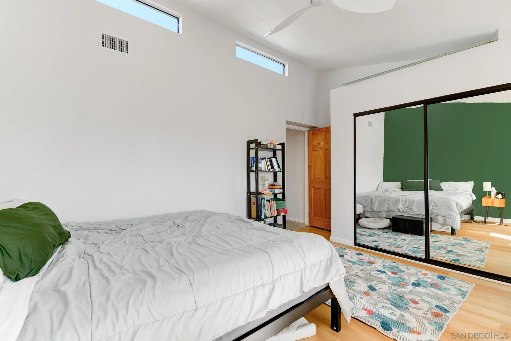 https://cdn.realtyfeed.com/cdn/127/260002305/d46956e9467ff934722730f58c64ef0c.webp