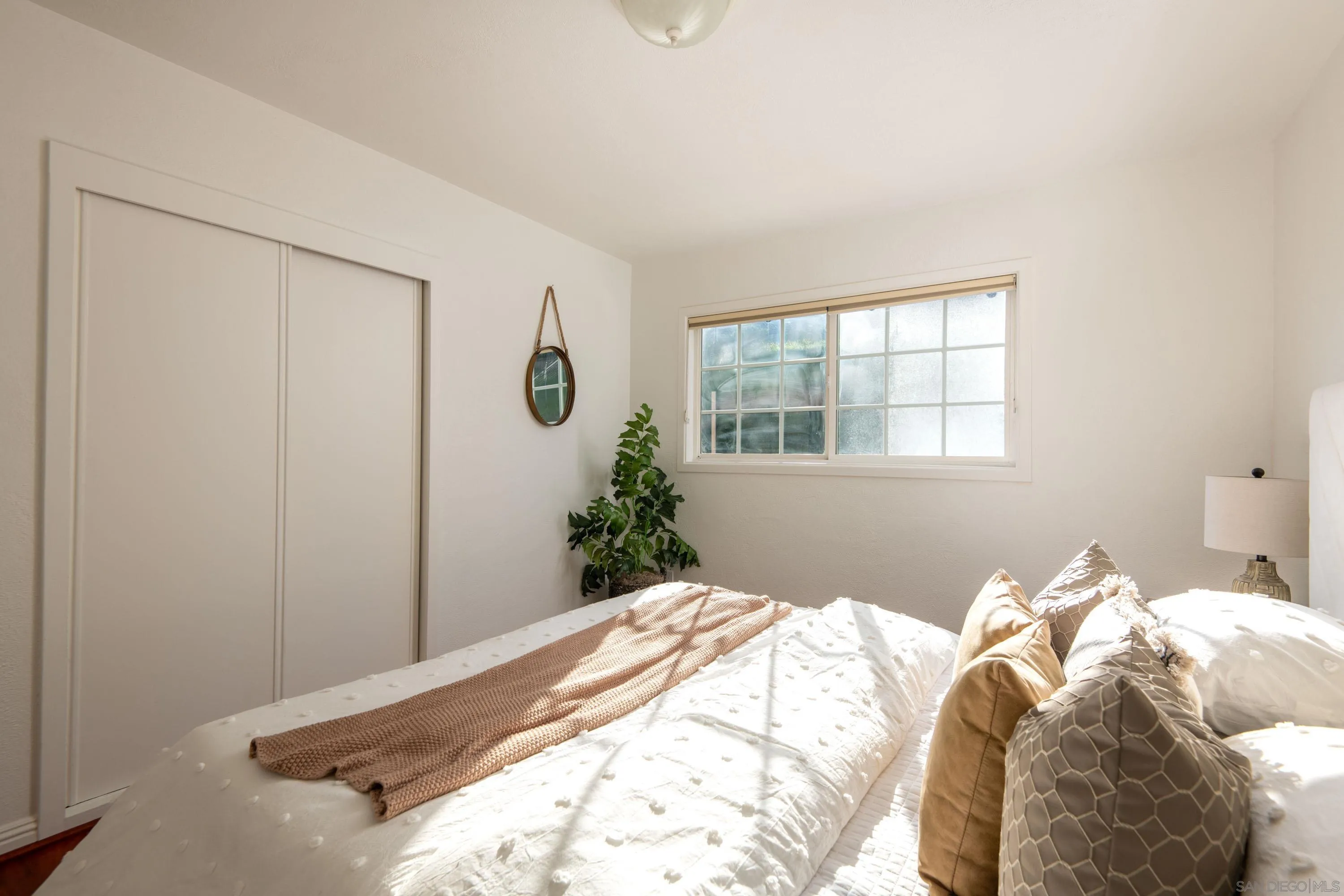 https://cdn.realtyfeed.com/cdn/127/260002306/643f0678404e89b5a229d29ab18ddff1.webp