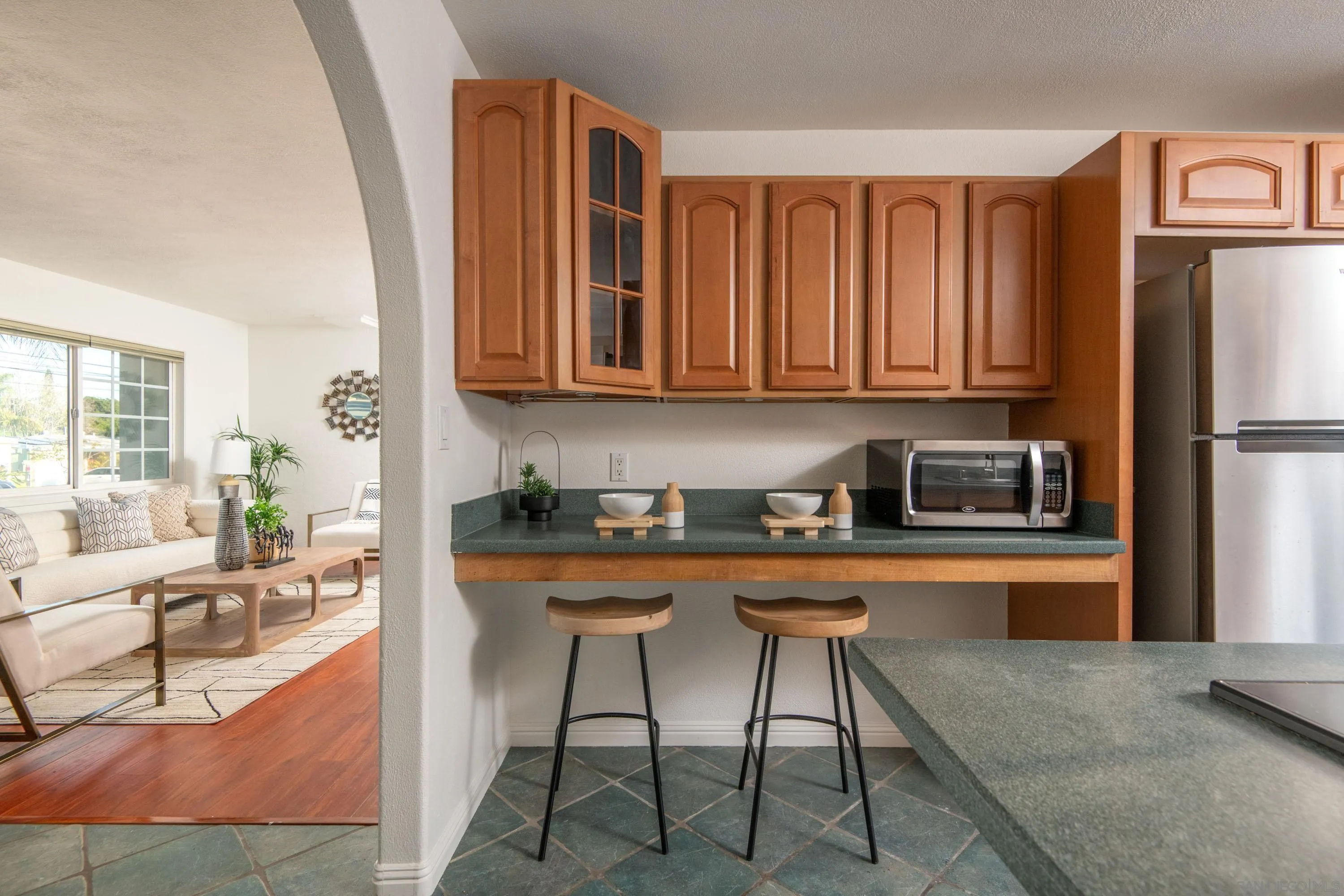 https://cdn.realtyfeed.com/cdn/127/260002306/672463ee818fc9224f625474d83fbae6.webp