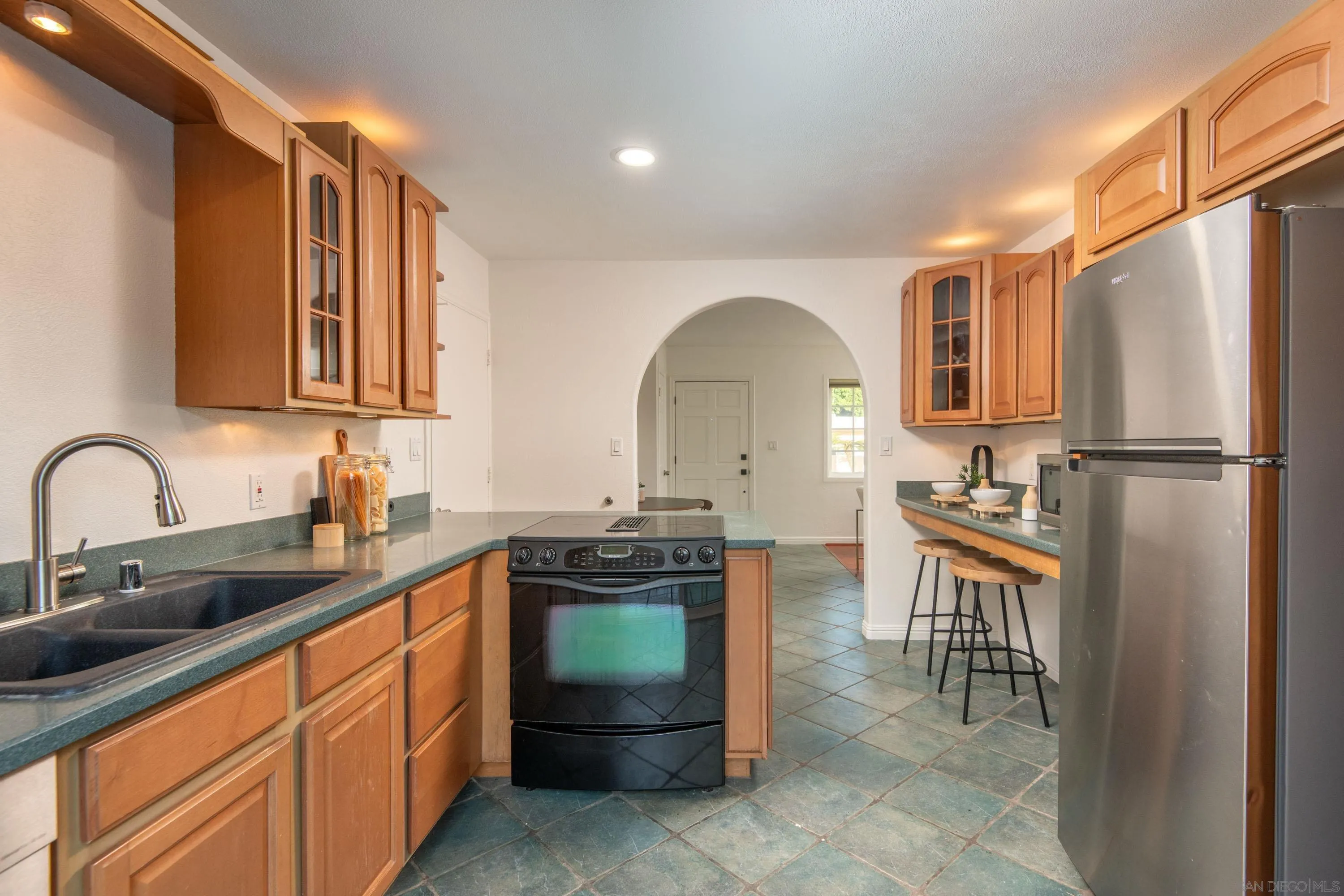 https://cdn.realtyfeed.com/cdn/127/260002306/a58a1c17b8e2c3d477922e7332ff9f9d.webp