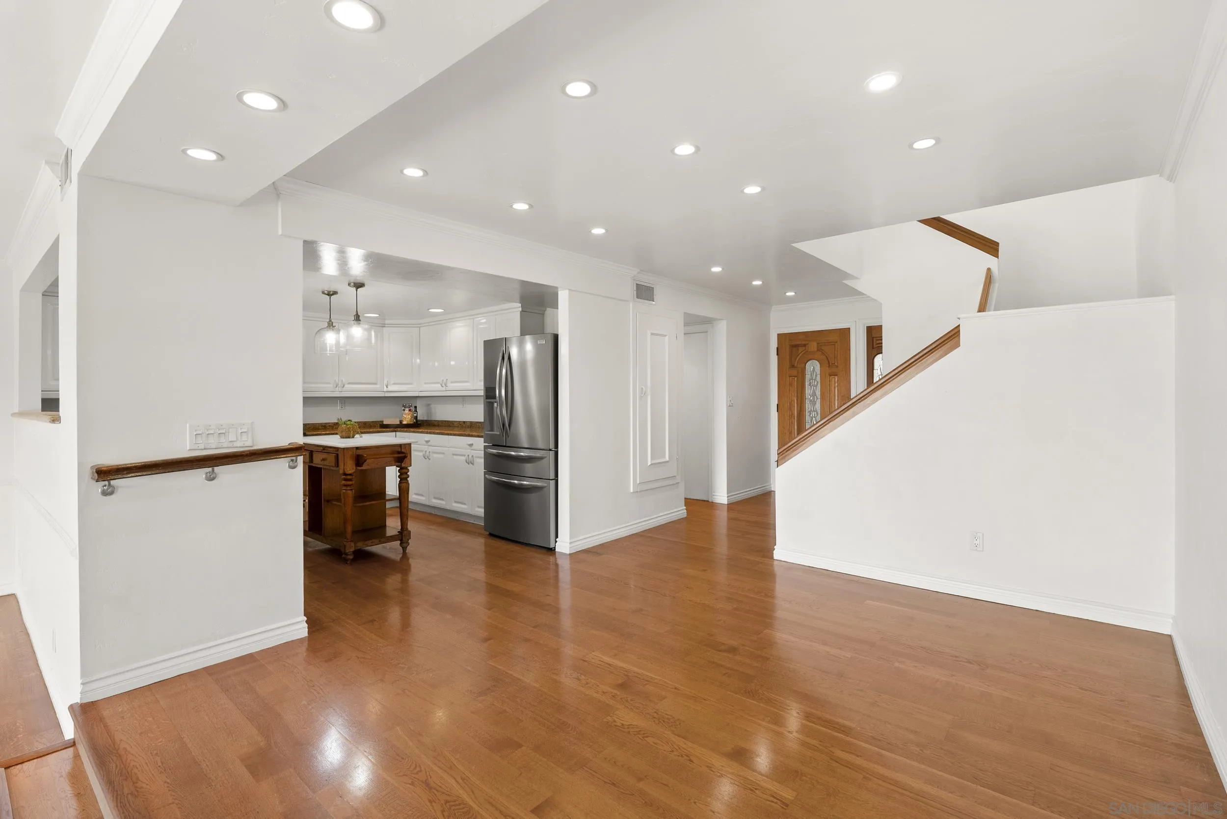 https://cdn.realtyfeed.com/cdn/127/260002308/0d547a4164b5a9fb9cd99c60a823afad.webp