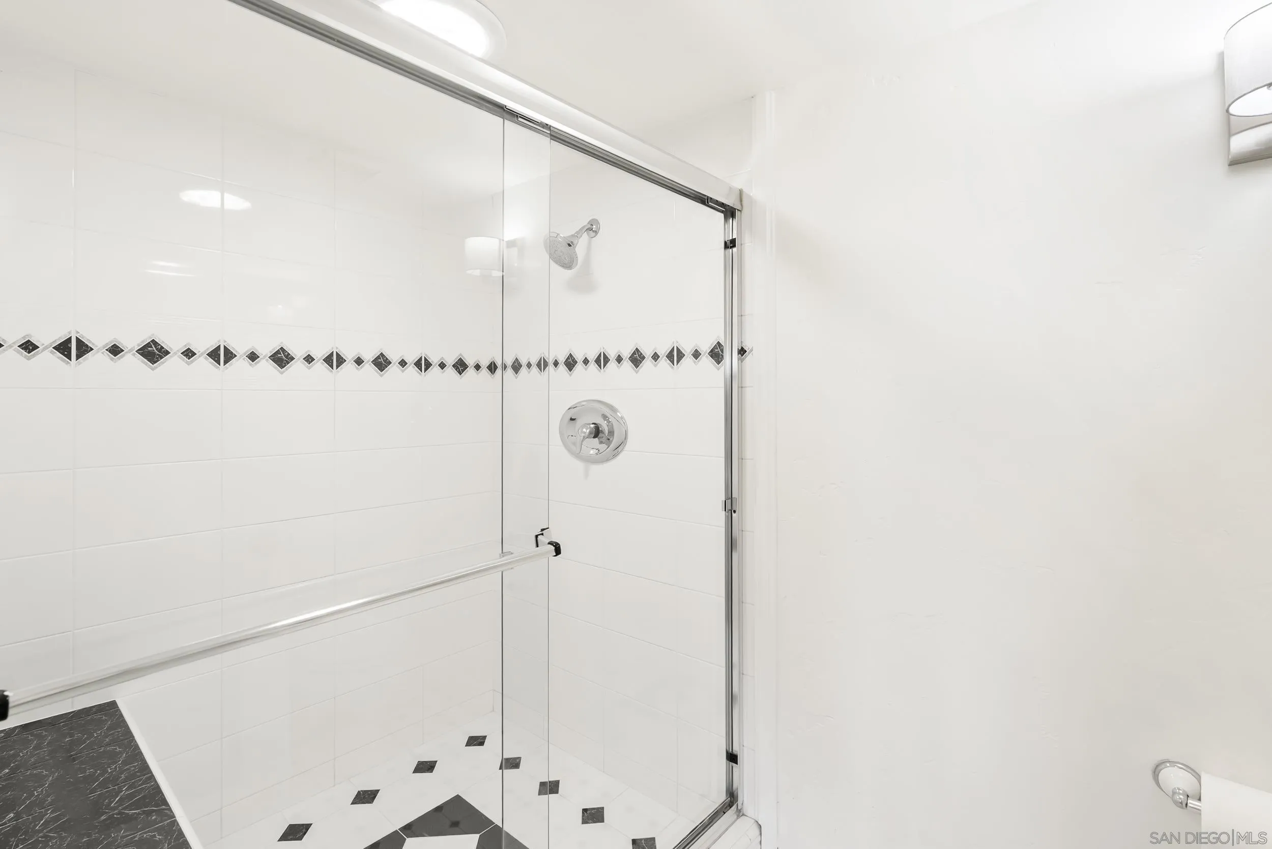 https://cdn.realtyfeed.com/cdn/127/260002308/53fa0608364210db8974b81665beb6c4.webp
