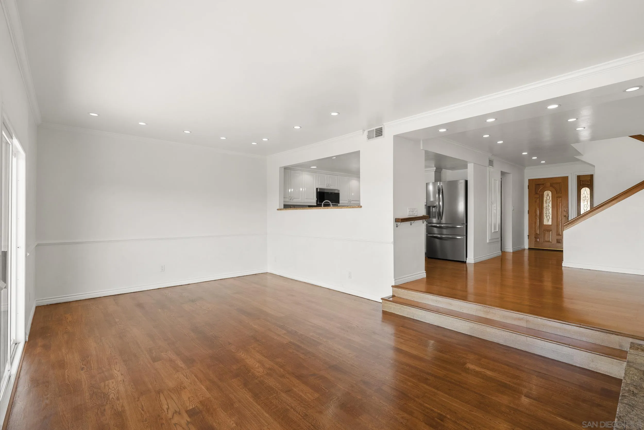 https://cdn.realtyfeed.com/cdn/127/260002308/b982c6213e469f570afc92f7648d709d.webp