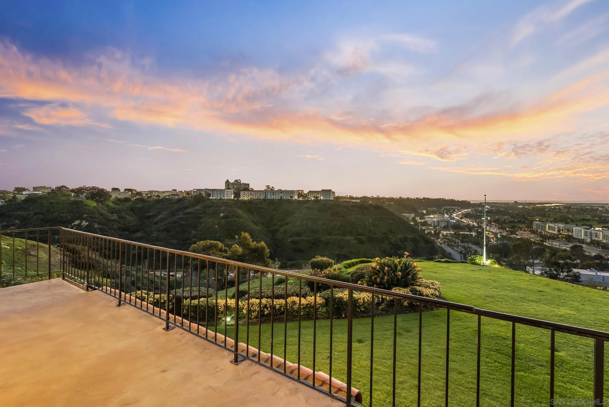 https://cdn.realtyfeed.com/cdn/127/260002308/fa62dc373c69887658ed4fa7a5c51907.webp